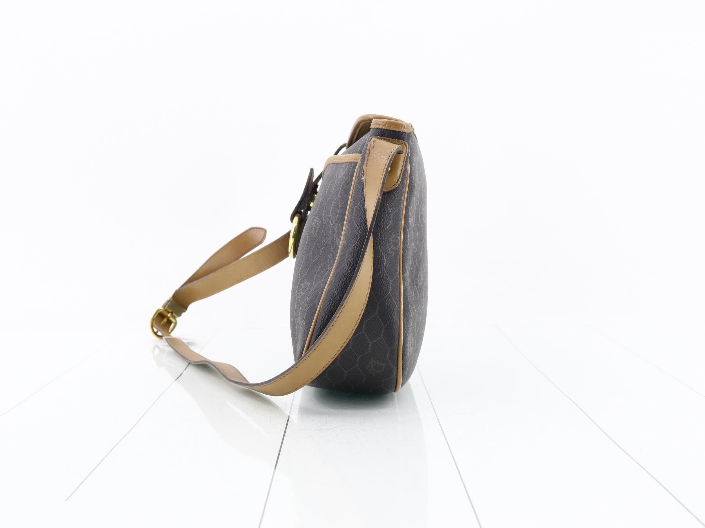 Honeycomb Shoulder Bag — view 3