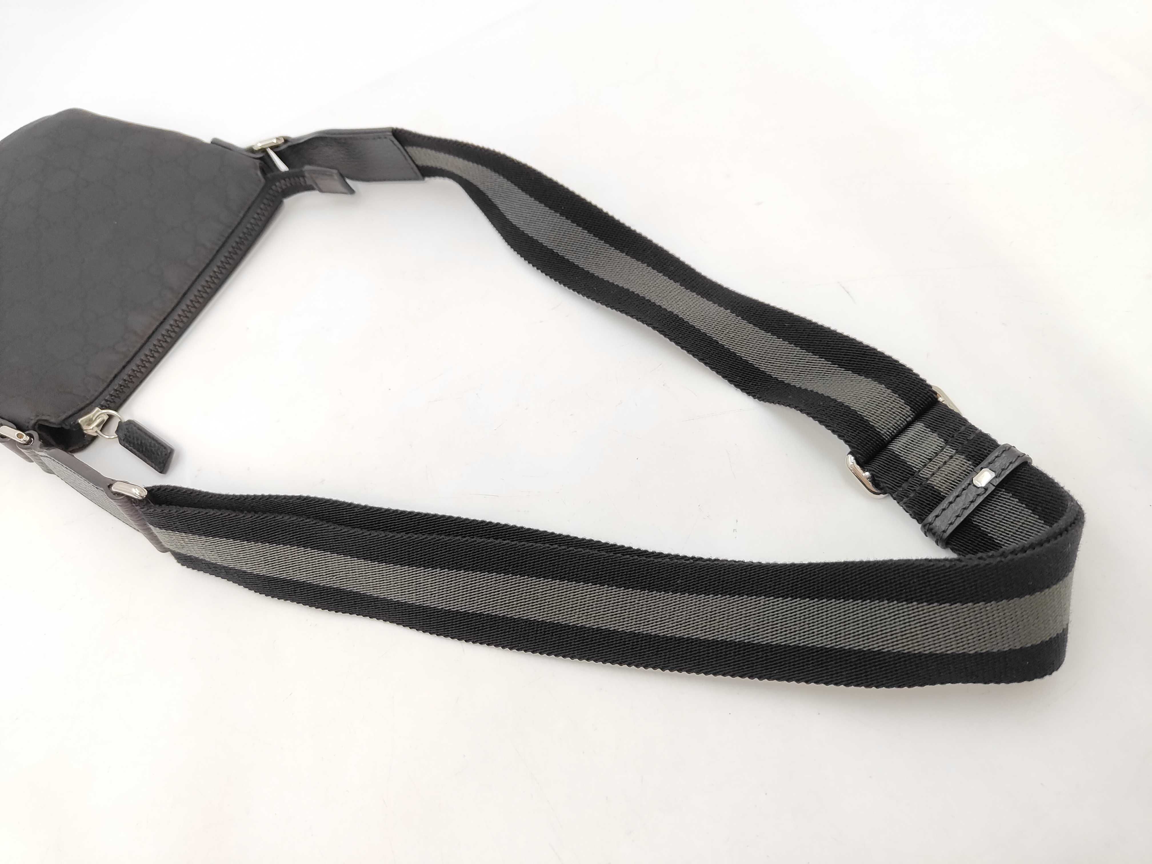 GG Shoulder Bag — view 4