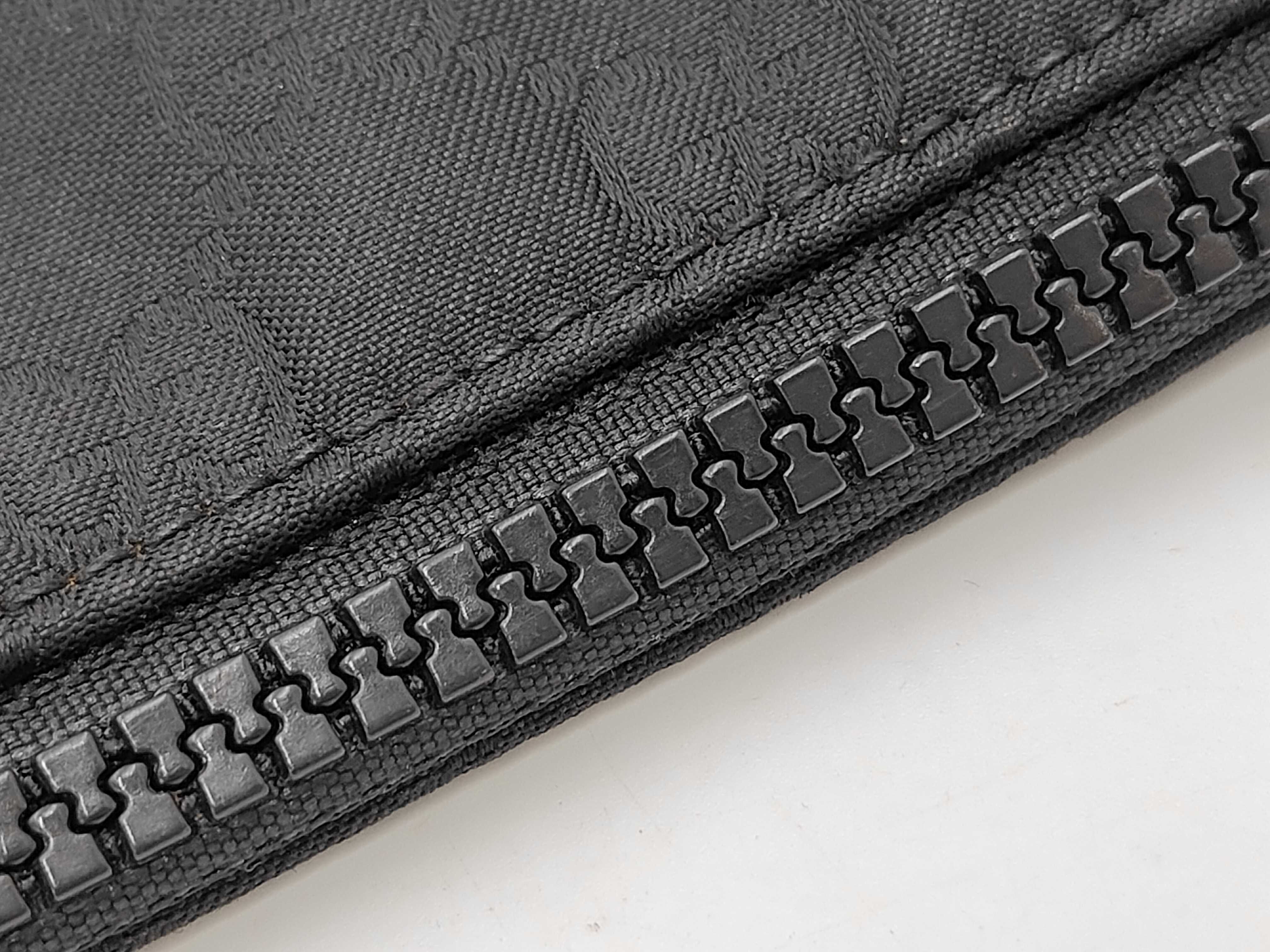 GG Shoulder Bag — view 8