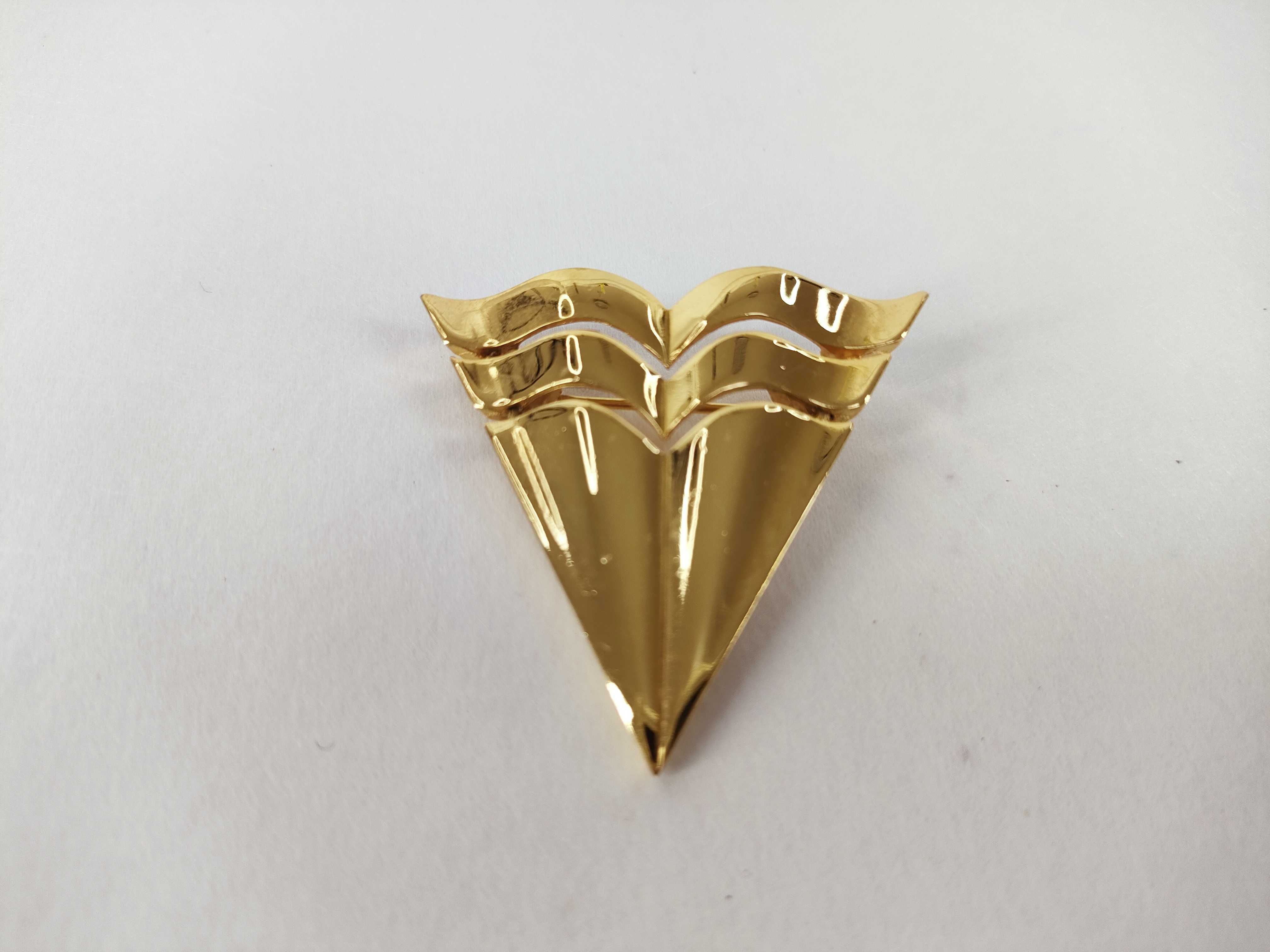 brooch