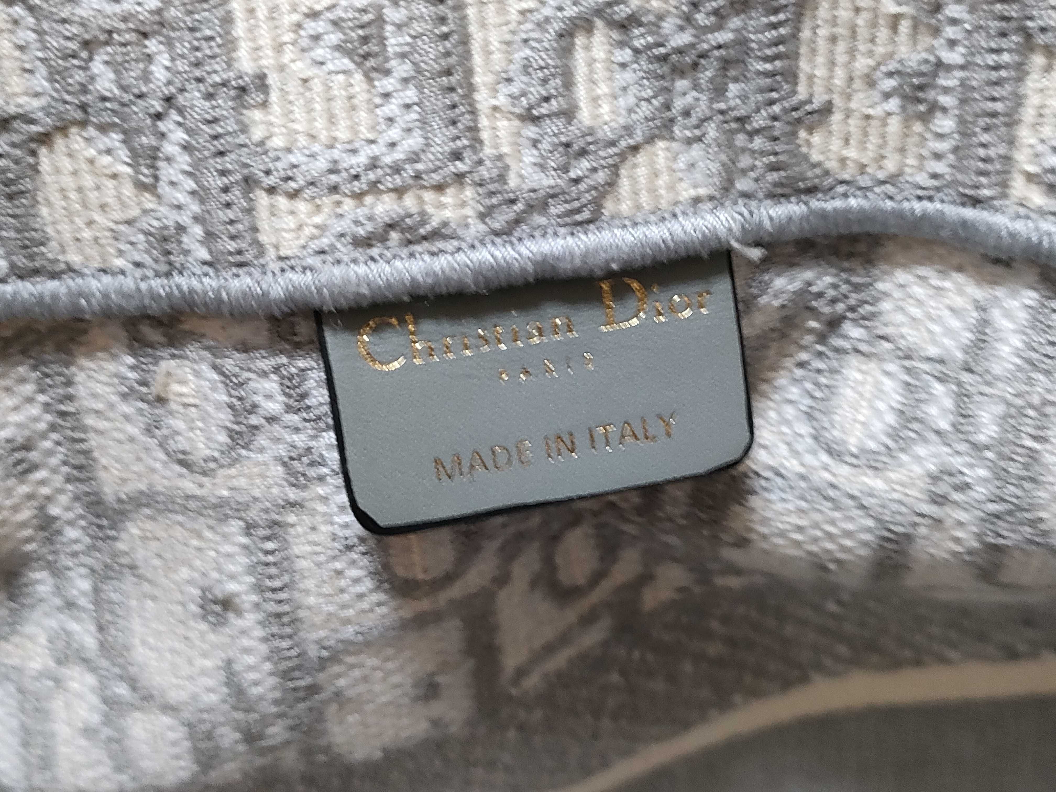 Trotter Christian Dior Oblique Book Tote Medium Canvas Tote Bag White x Gray Stain Tote Bag — view 10