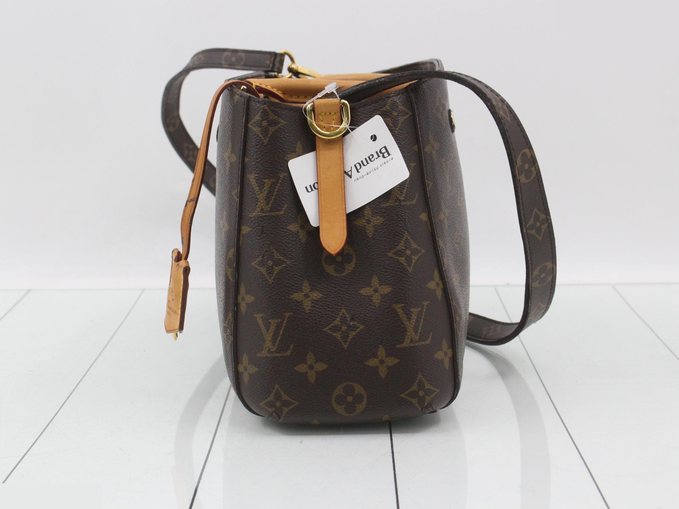 LV Monogram Montaigne BB — view 3