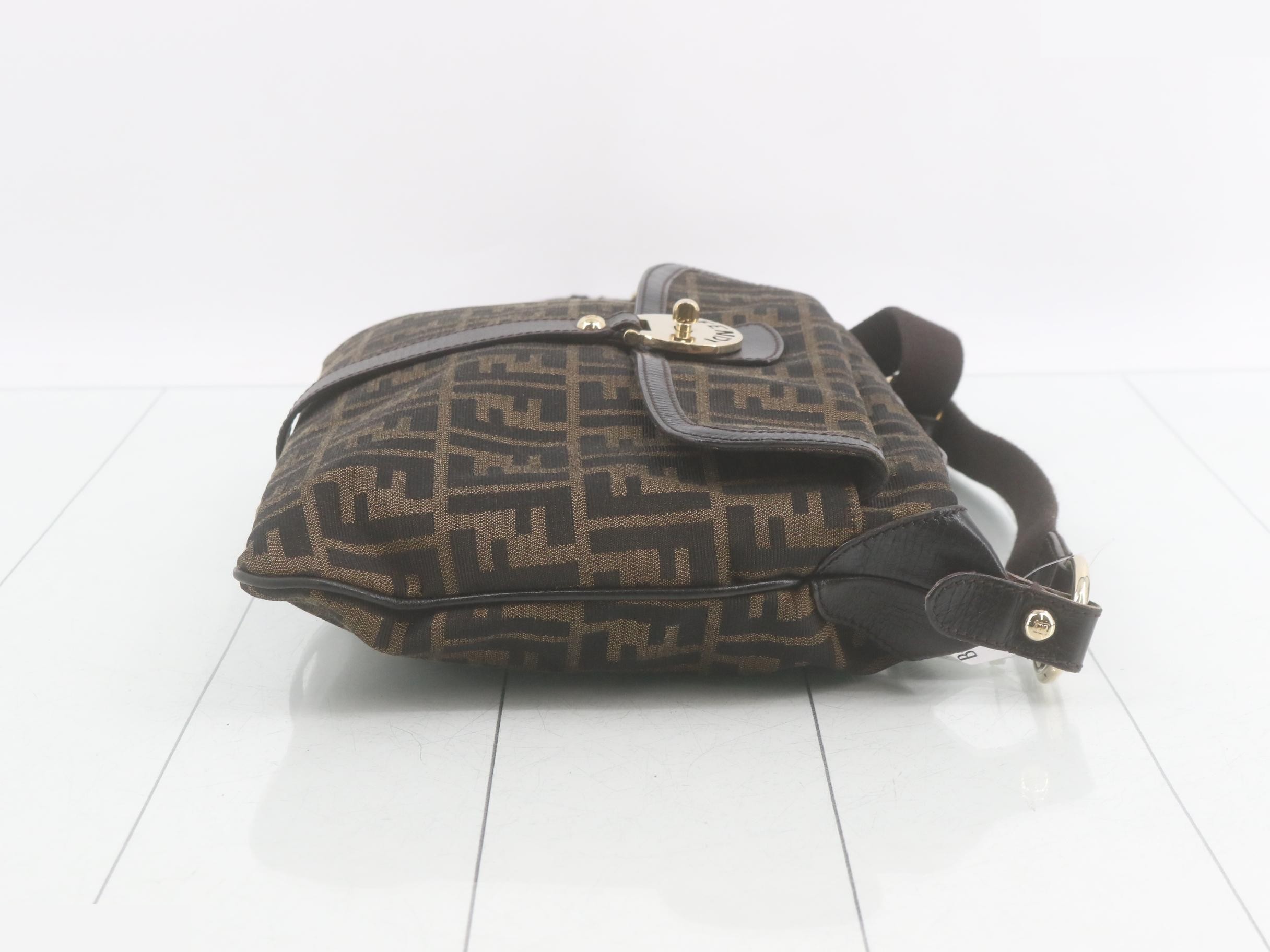 Zucca (bag) - Shoulder bag — view 3
