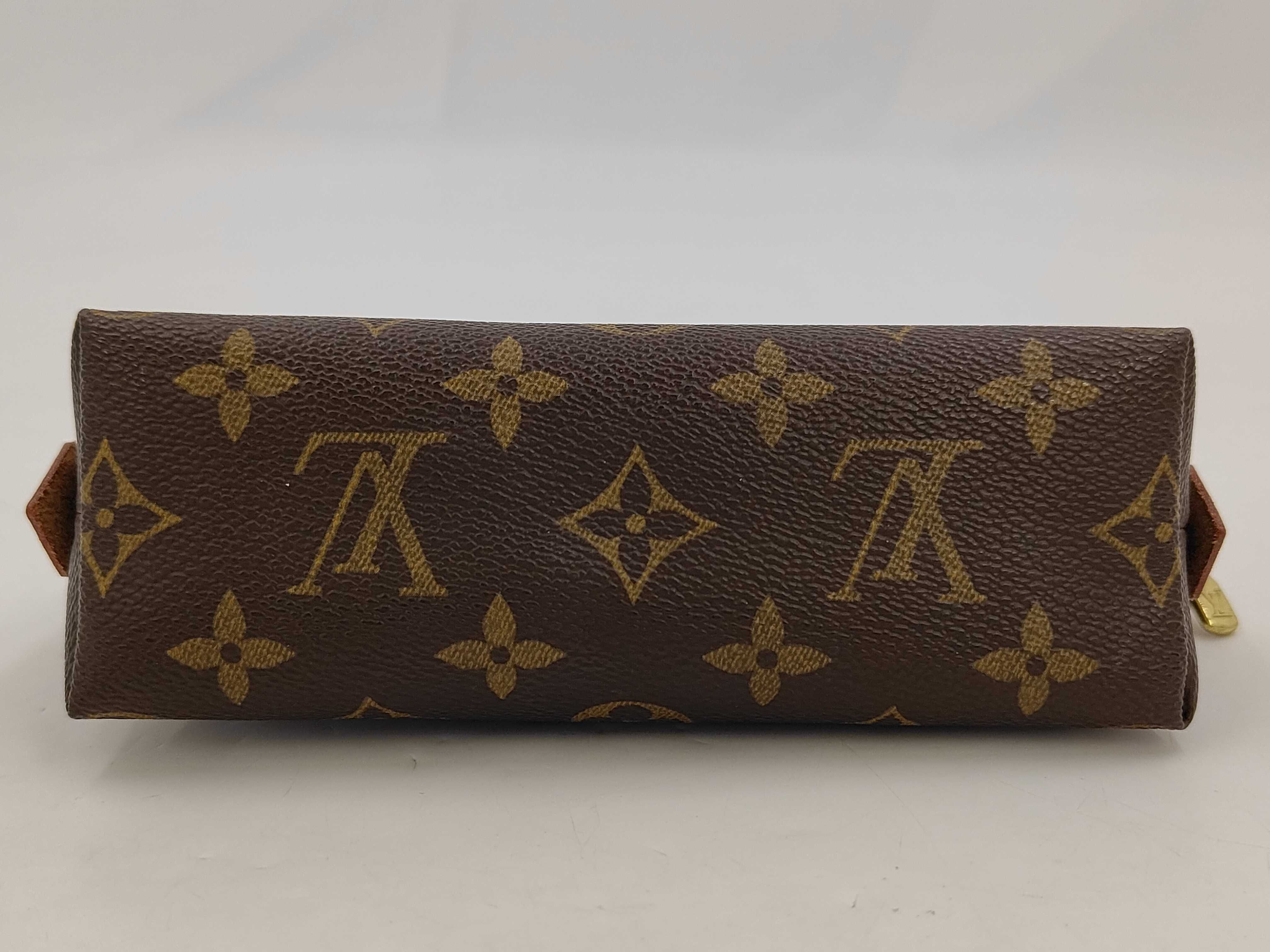 Monogram Pochette Cosmetic PM SD0013 Pouch — view 3