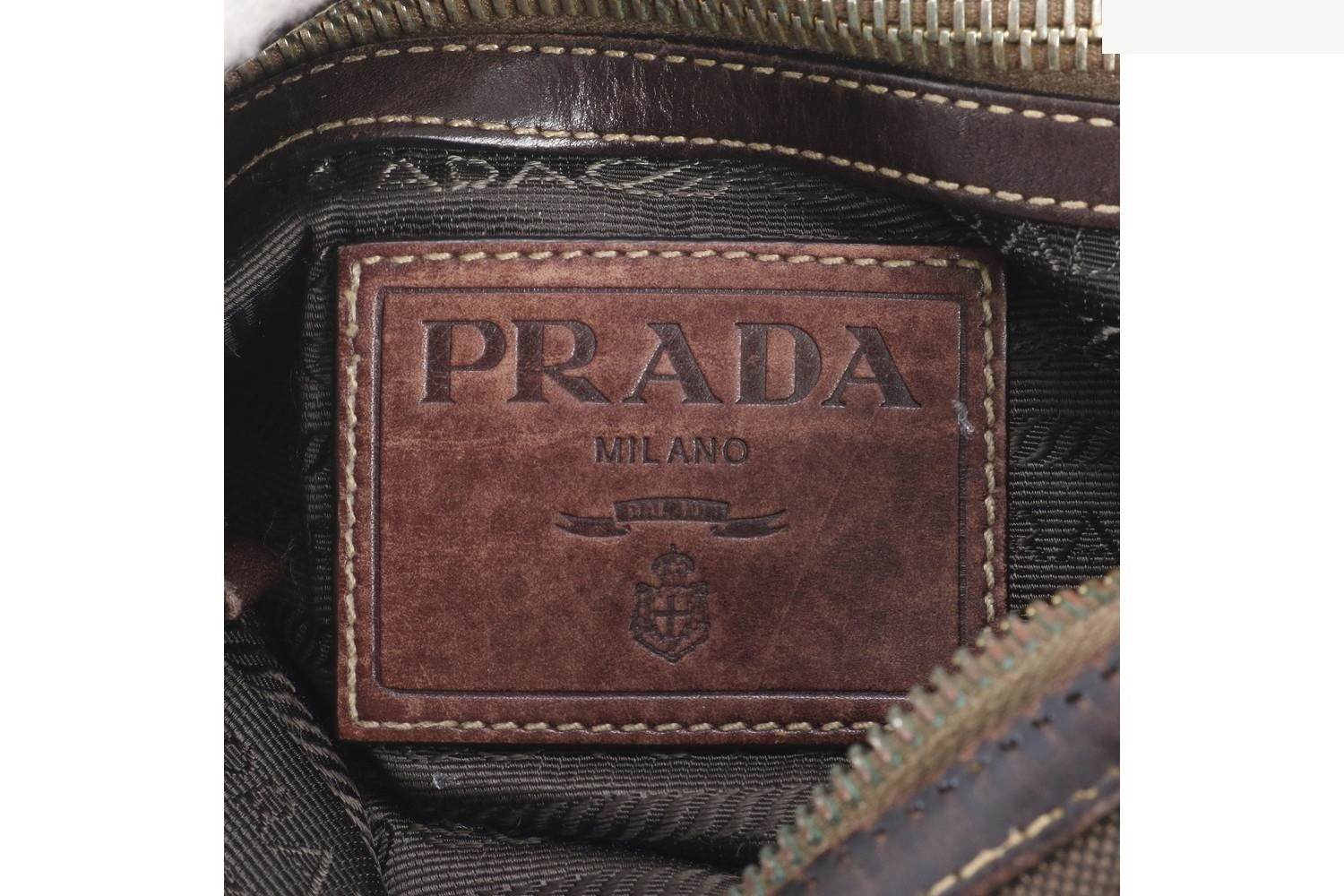 Logo jacquard leather — view 8