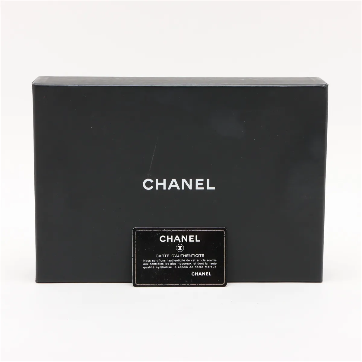 Matelassé Caviar Skin Chain Wallet, Black with Silver Hardware, 19567026, Serial Number 19 — view 13