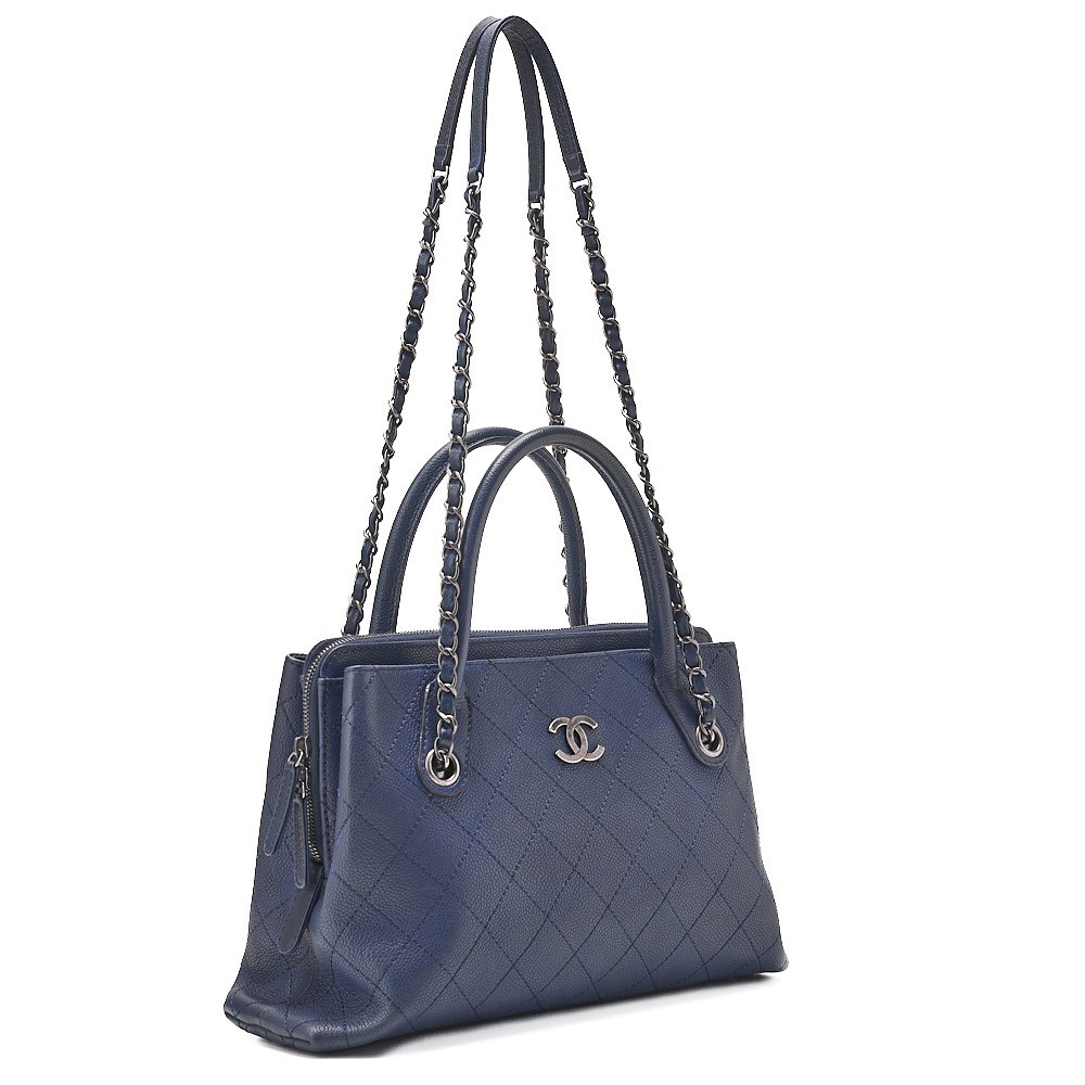Cavitation leather Matelassé 2-way shoulder bag, navy, silver hardware, serial number 21. — view 4