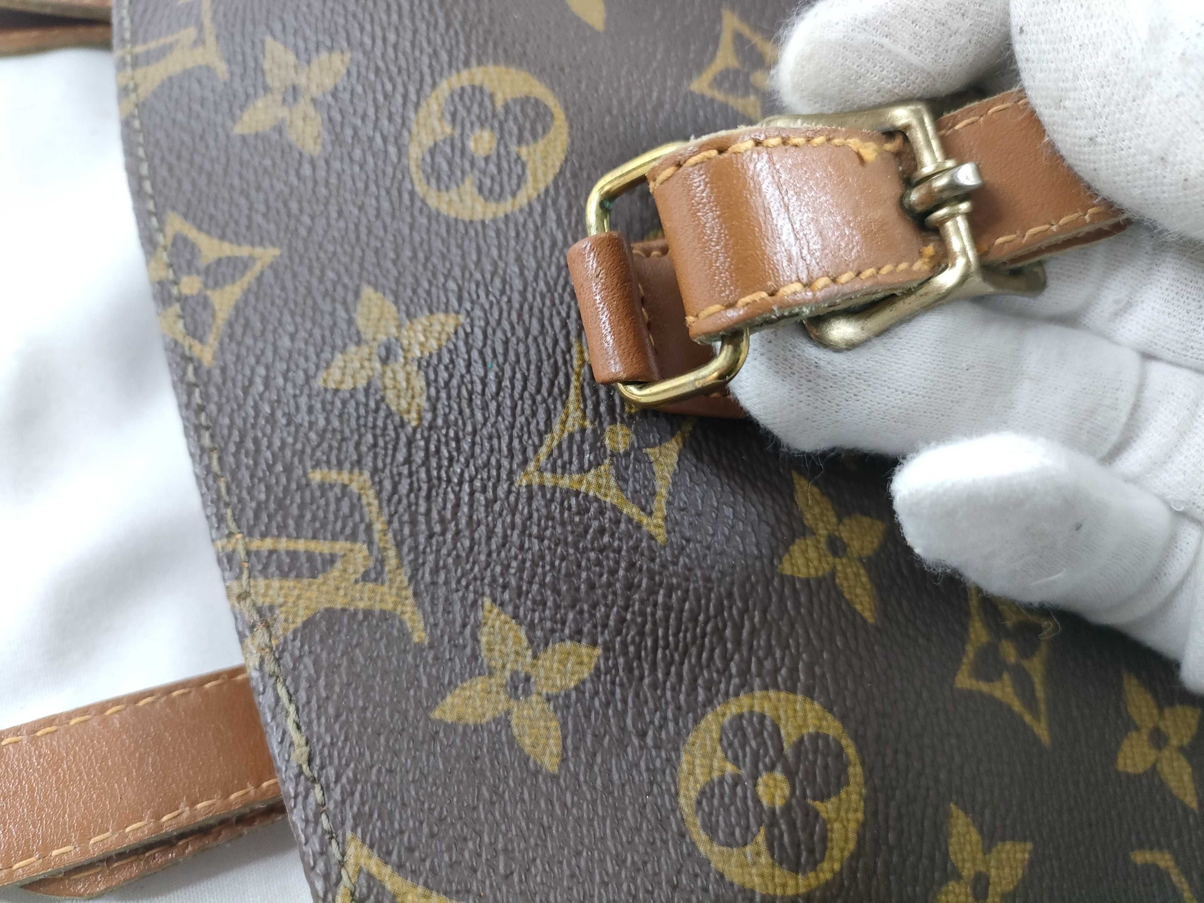 Monogram LV Bag with Pouch, Shoulder Bag — view 8