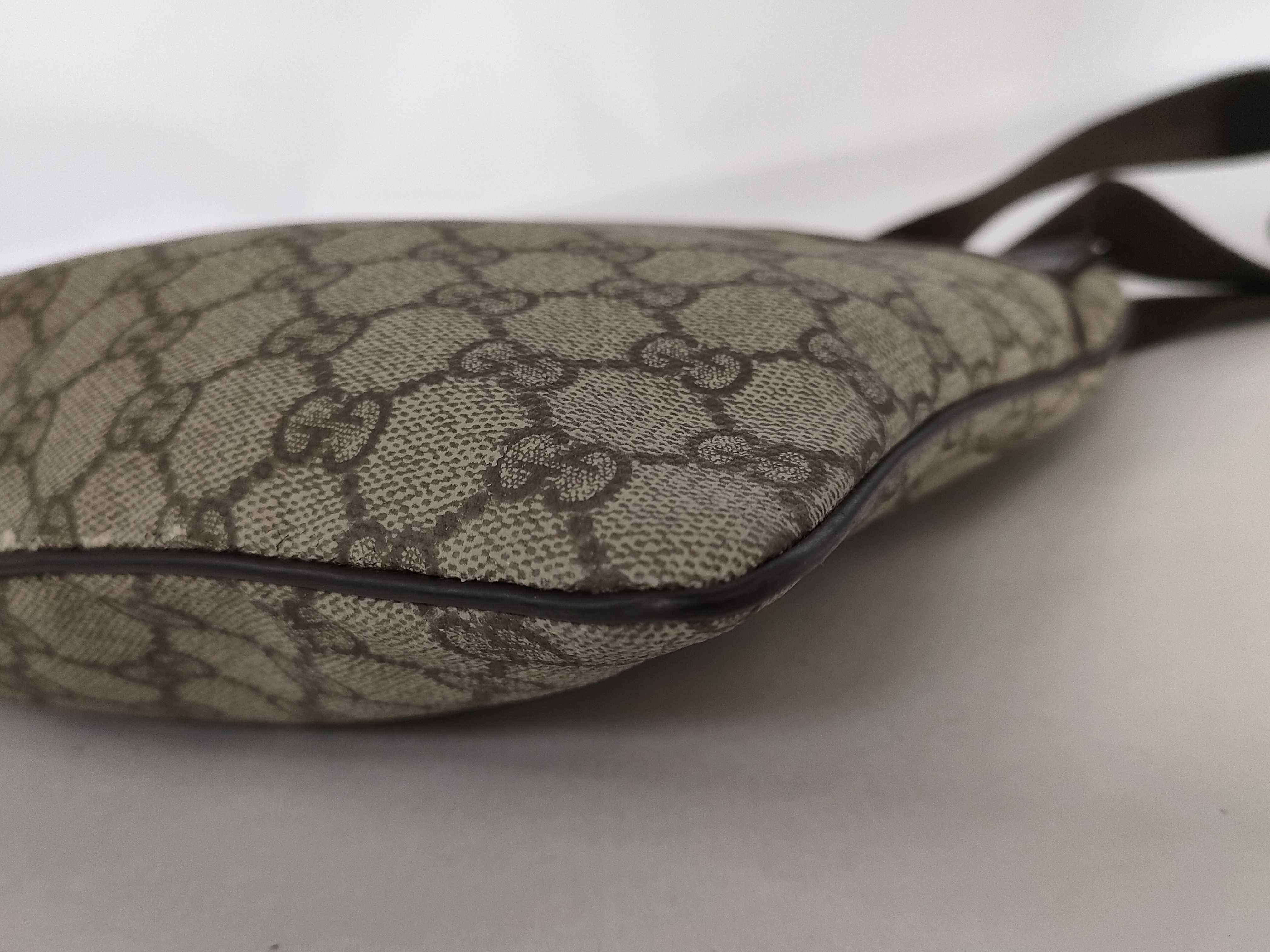 GG Supreme Shoulder Bag — view 6