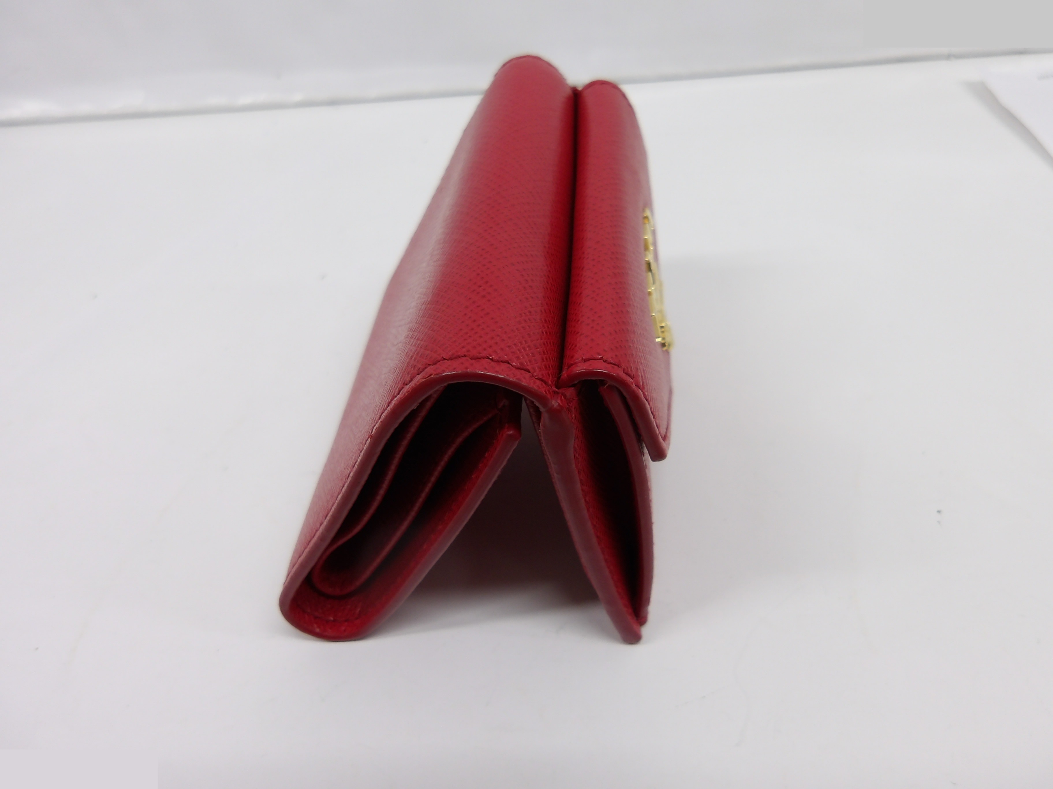 Saffiano Metal Compact Wallet (Tri-fold Wallet) — view 8