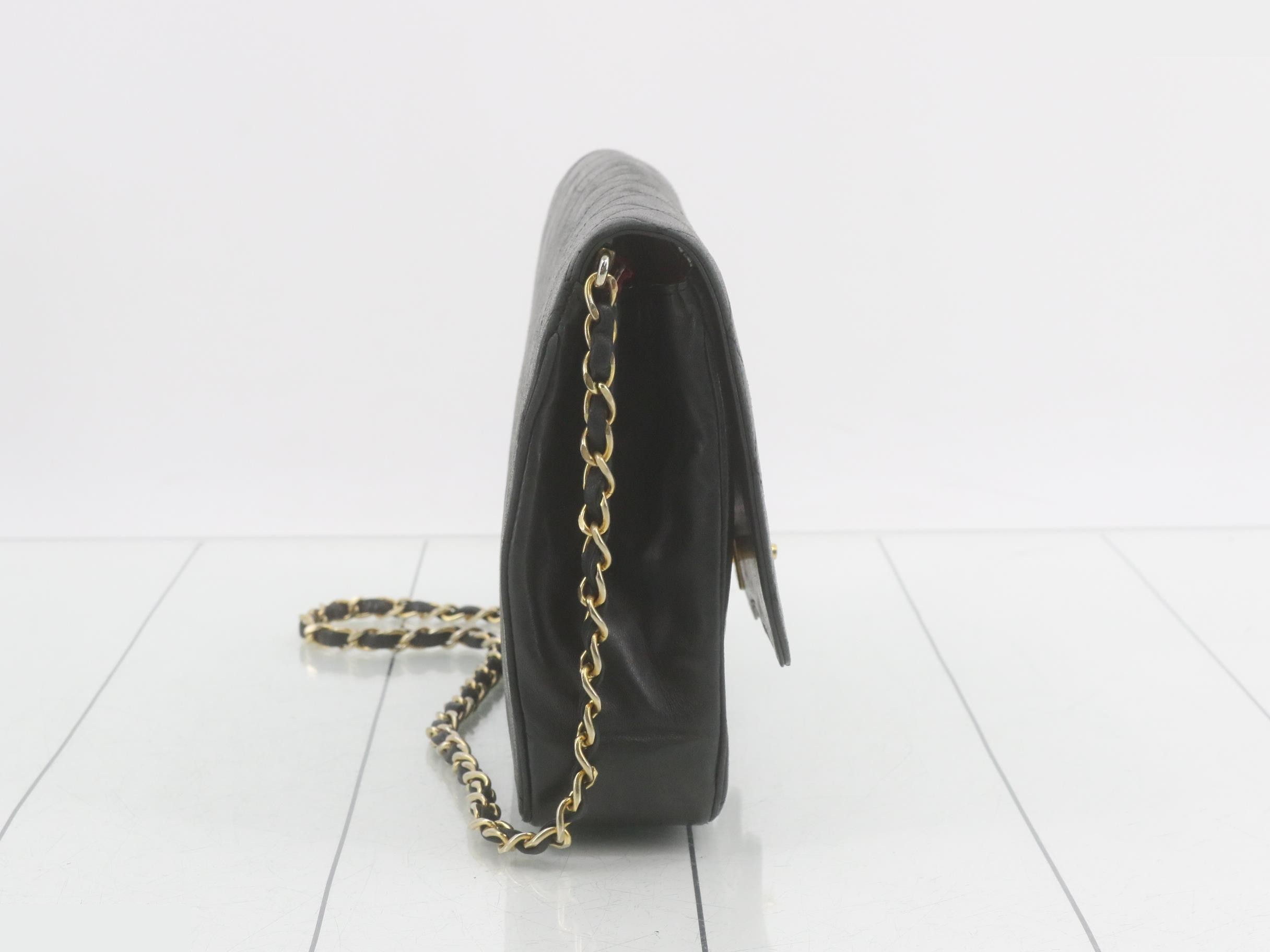 Matelasse lambskin shoulder bag — view 4