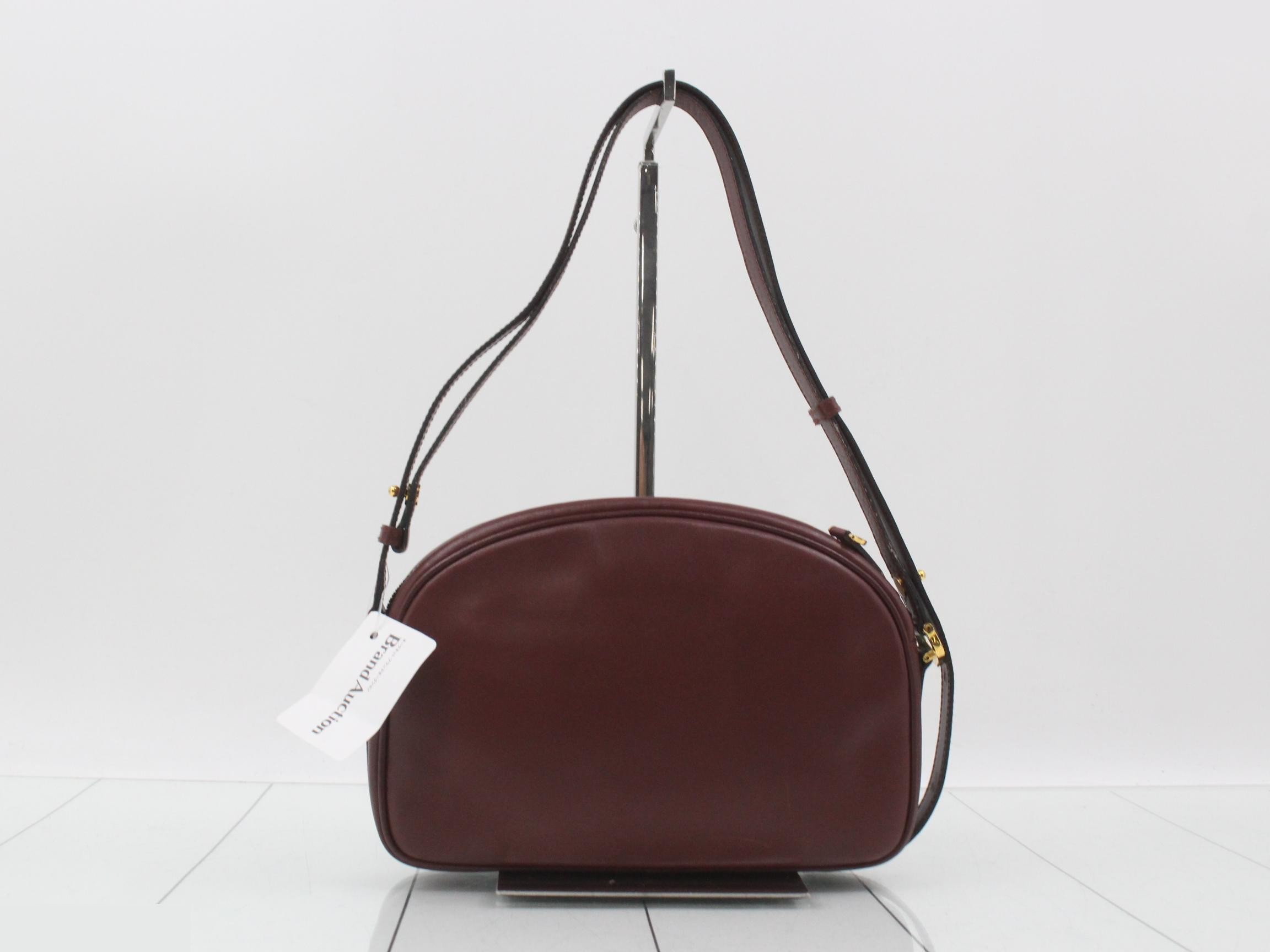 Must Line (Bag) - Shoulder Bag — view 2