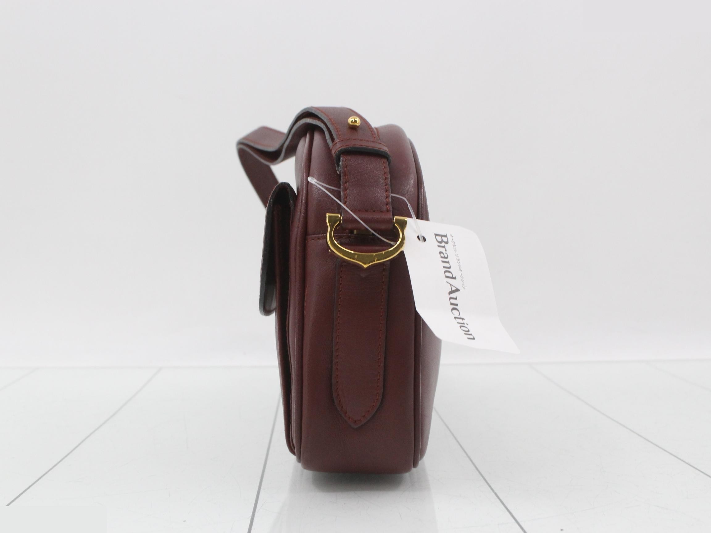 Must Line (Bag) - Shoulder Bag — view 3