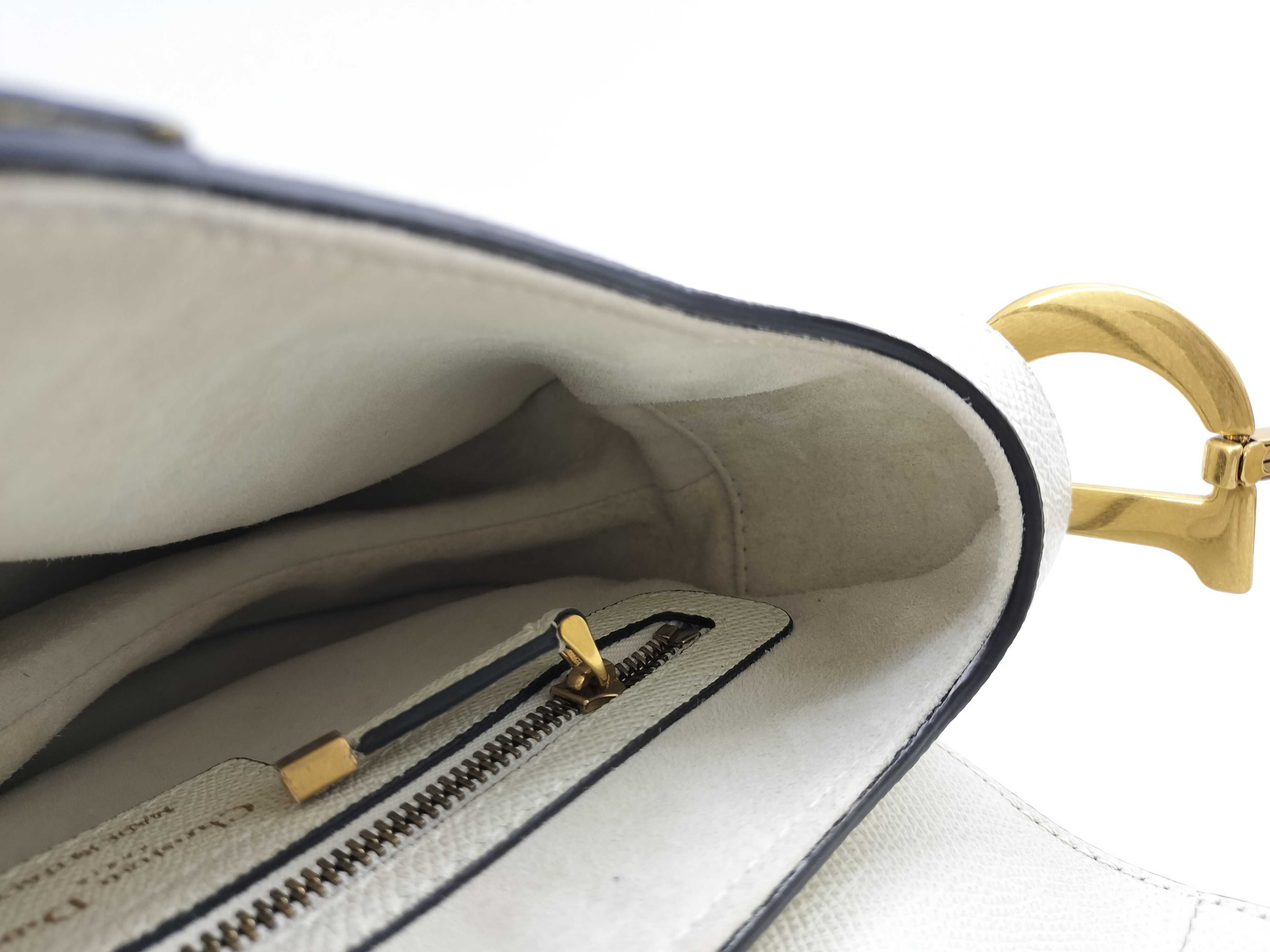Leather Saddle Bag. Accessories: Dust bag, Shoulder bag. — view 9