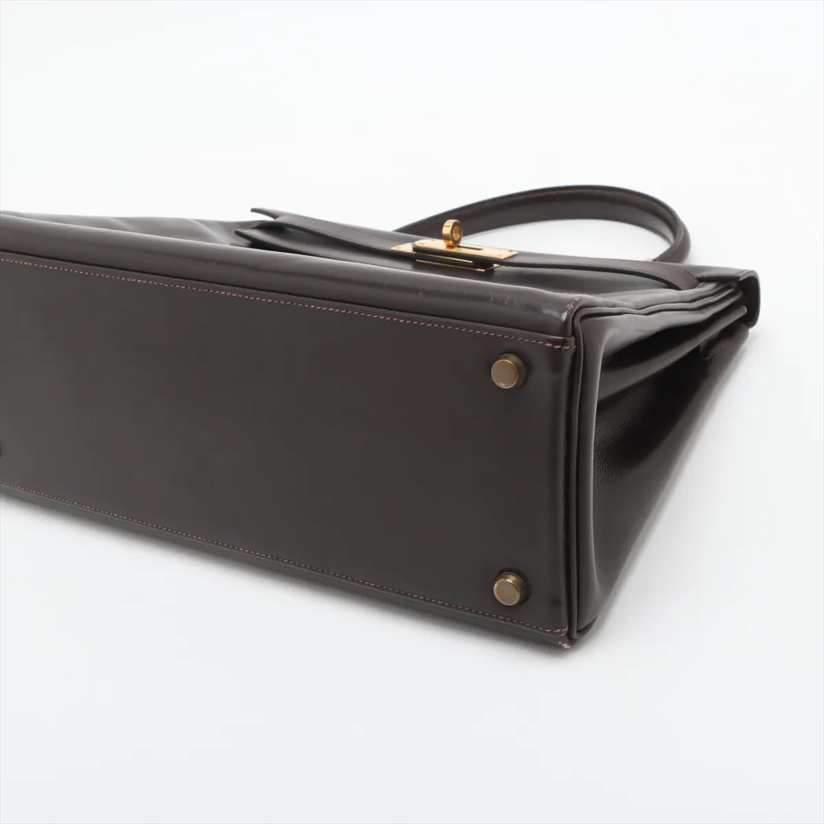[Individually wrapped] Hermes Kelly 28 Le Tourne Box Calf Chocolat Gold hardware Engraved unclear Cadena Unlocked Hardened — view 3