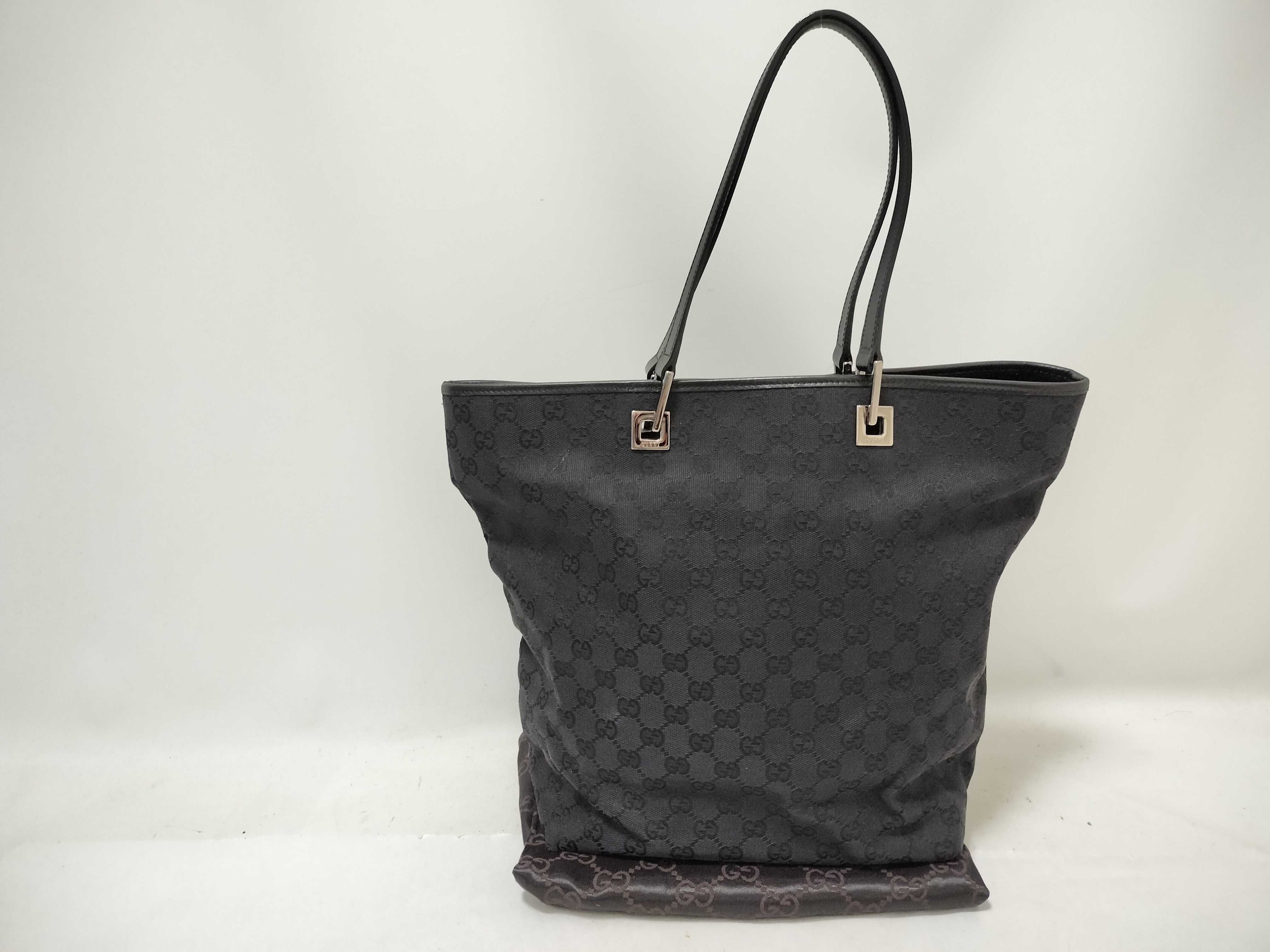 GG Canvas Gucci Tote Bag