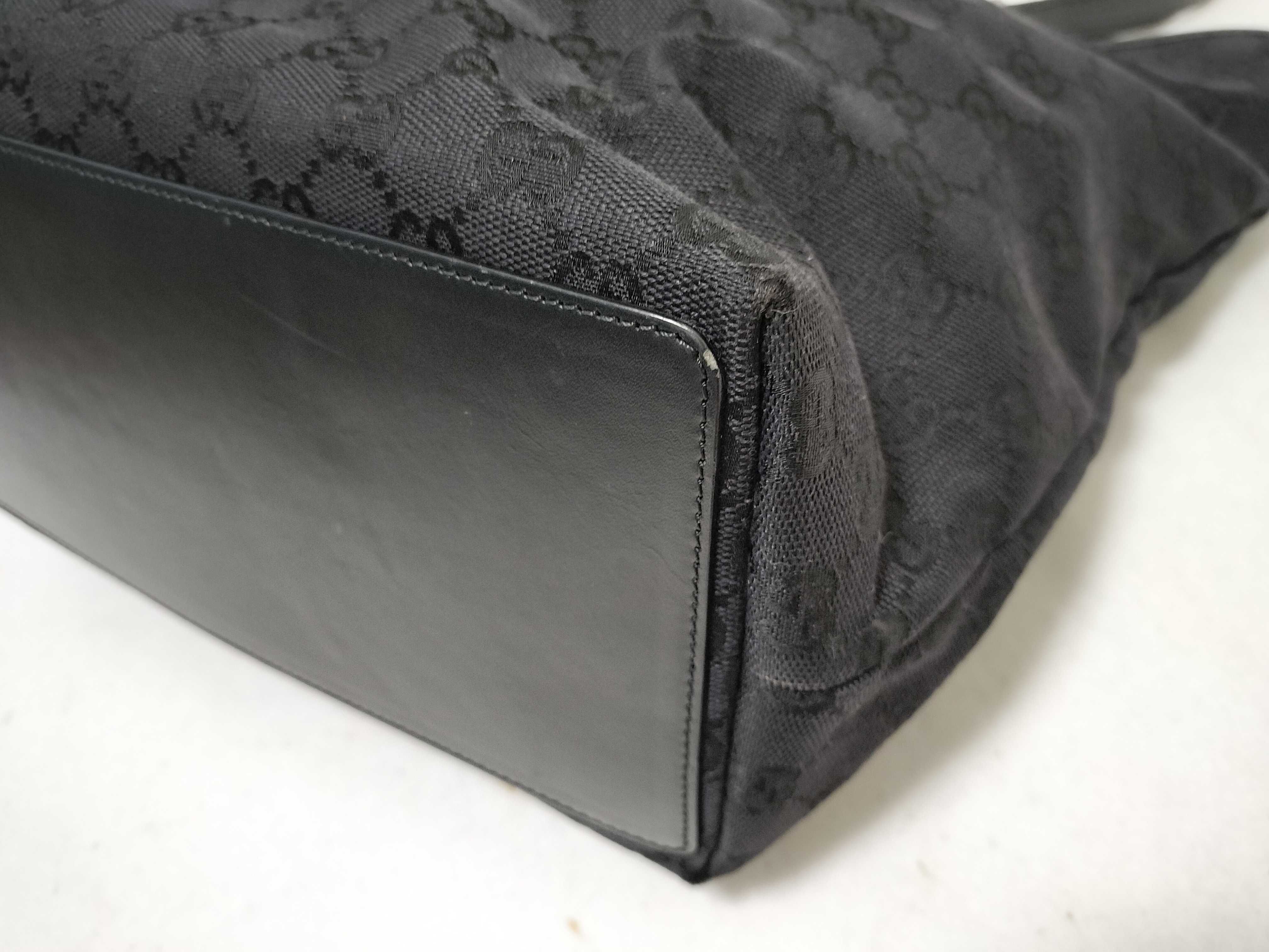 GG Canvas Gucci Tote Bag — view 6