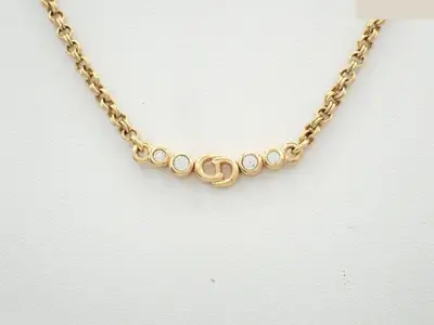 necklace, chain approximately 42cm
