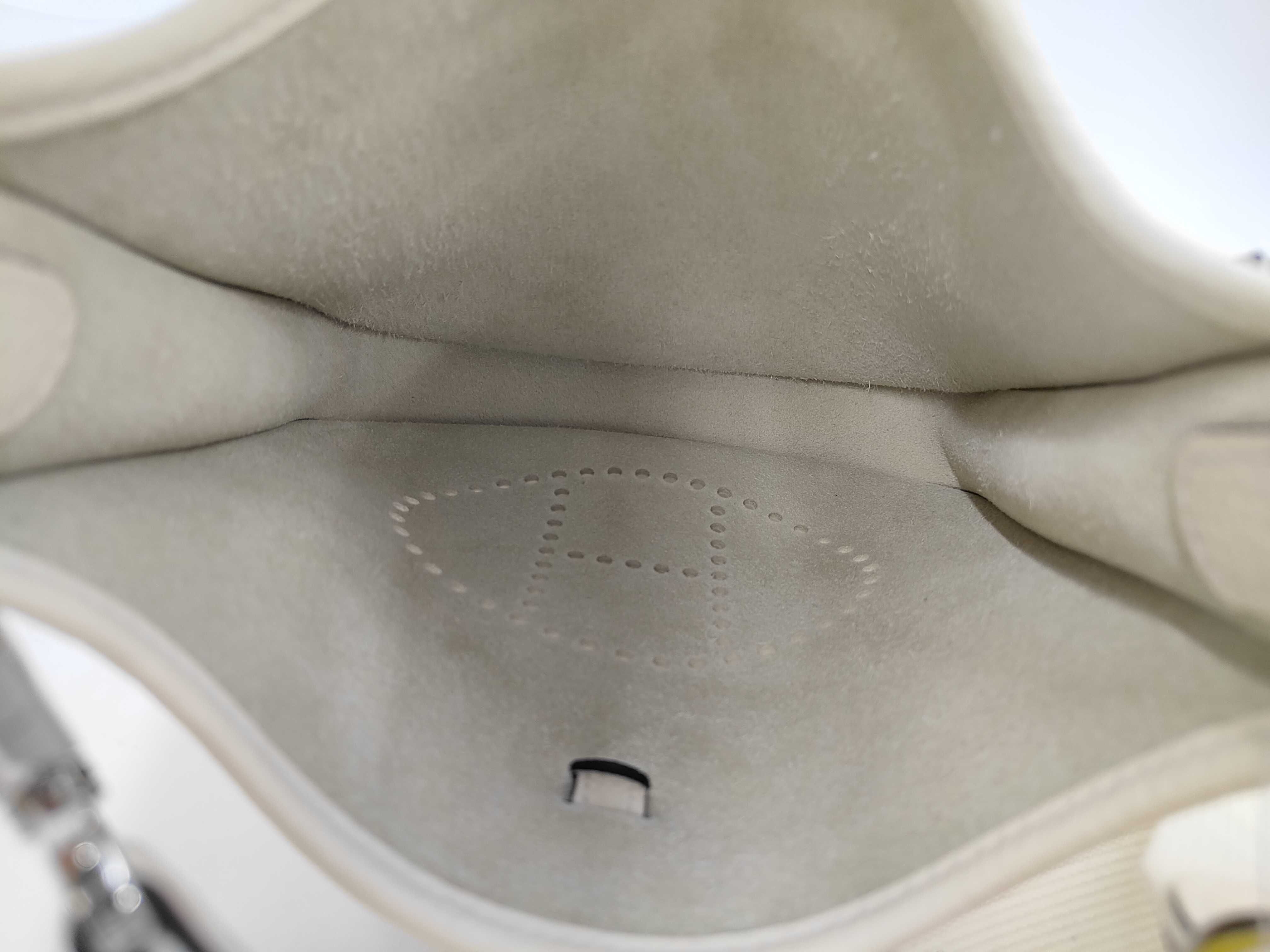 Evelyne 23 Taurillon Leather Cream Silver Hardware K Stamp Shoulder Bag — view 10
