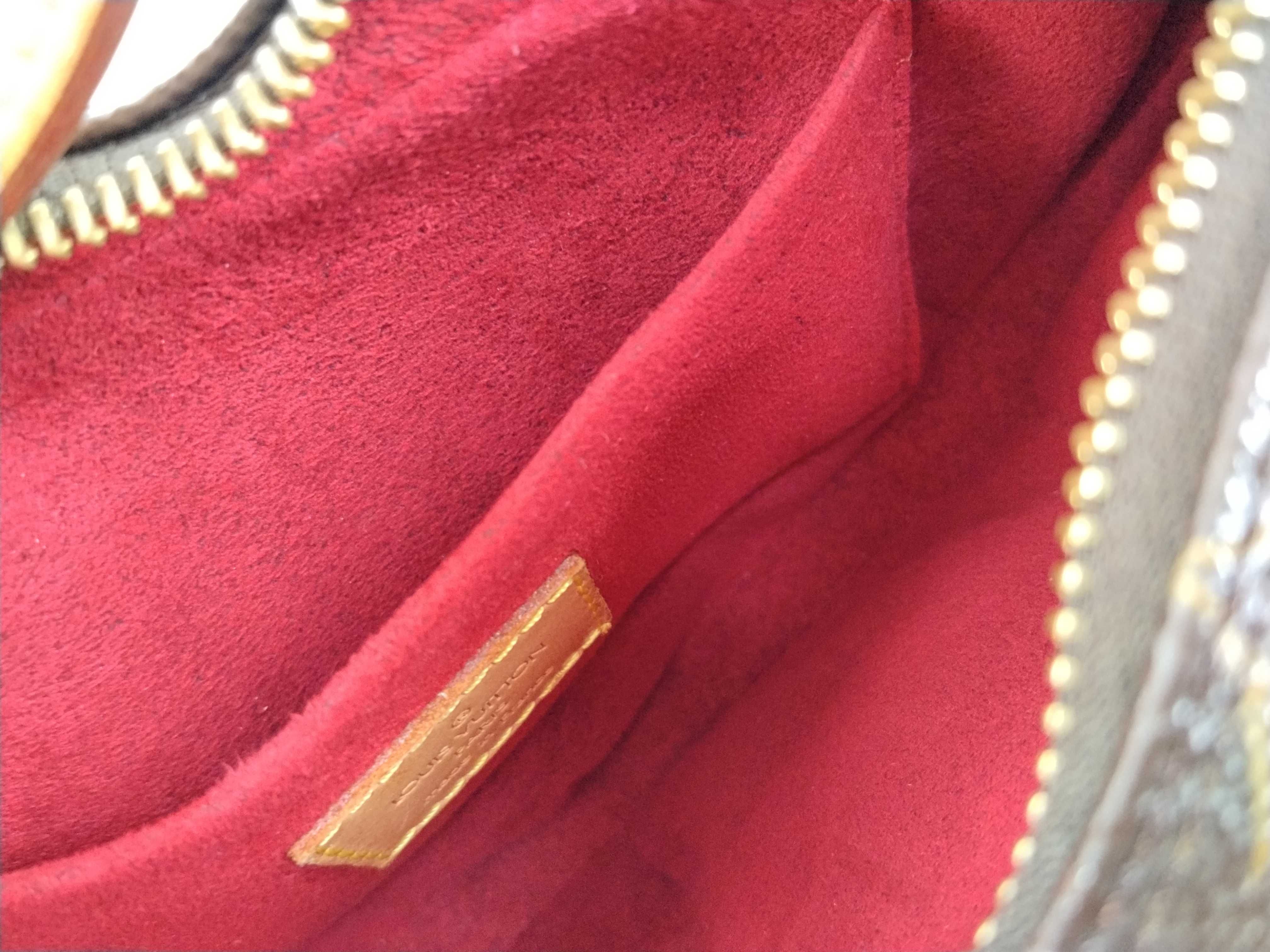 Monogram Pochette Croissant PM M51510 MI1012 Shoulder Bag — view 12