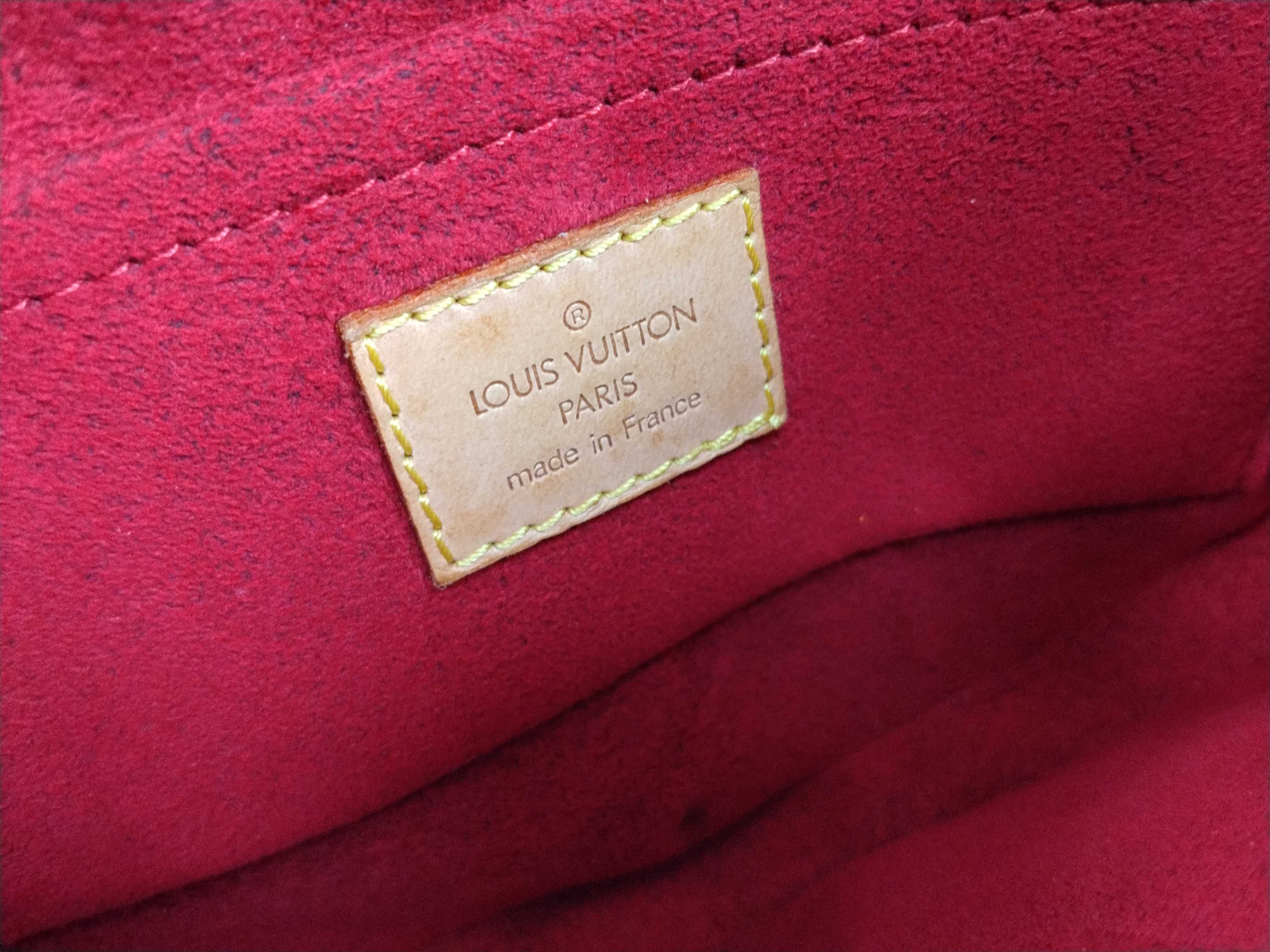 Monogram Pochette Croissant PM M51510 MI1012 Shoulder Bag — view 10