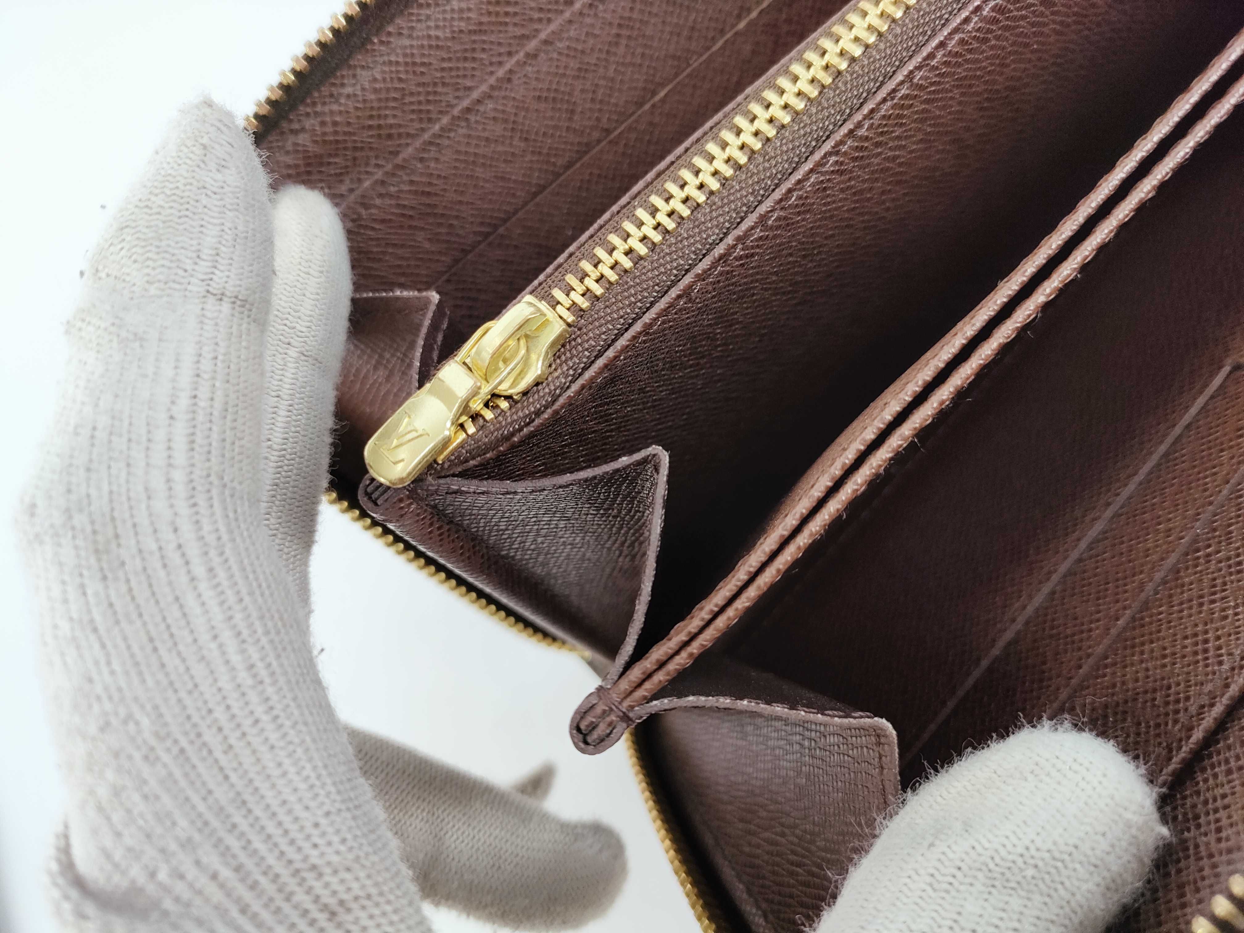 Damier Zipper Wallet — view 11