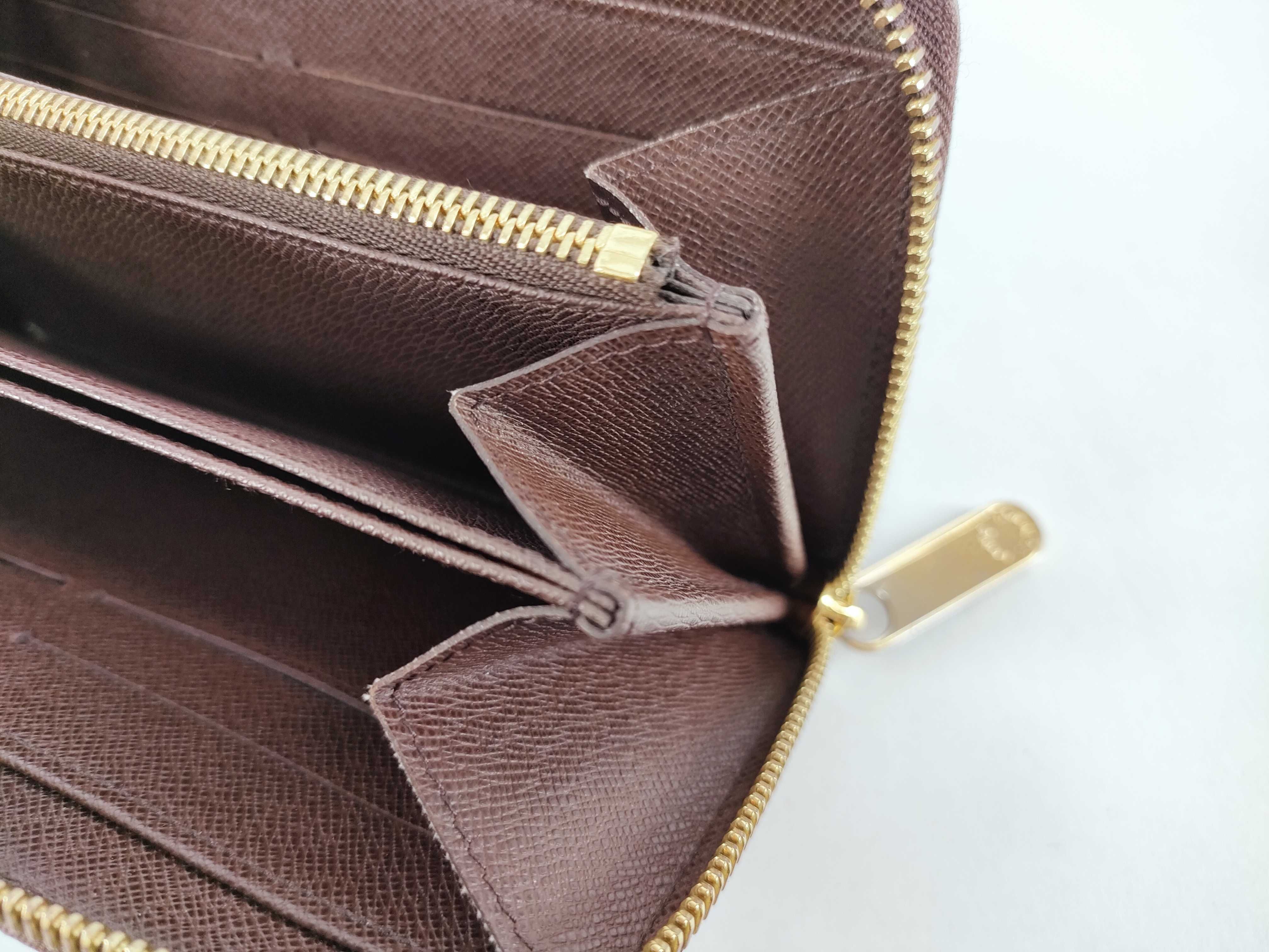 Damier Zipper Wallet — view 12