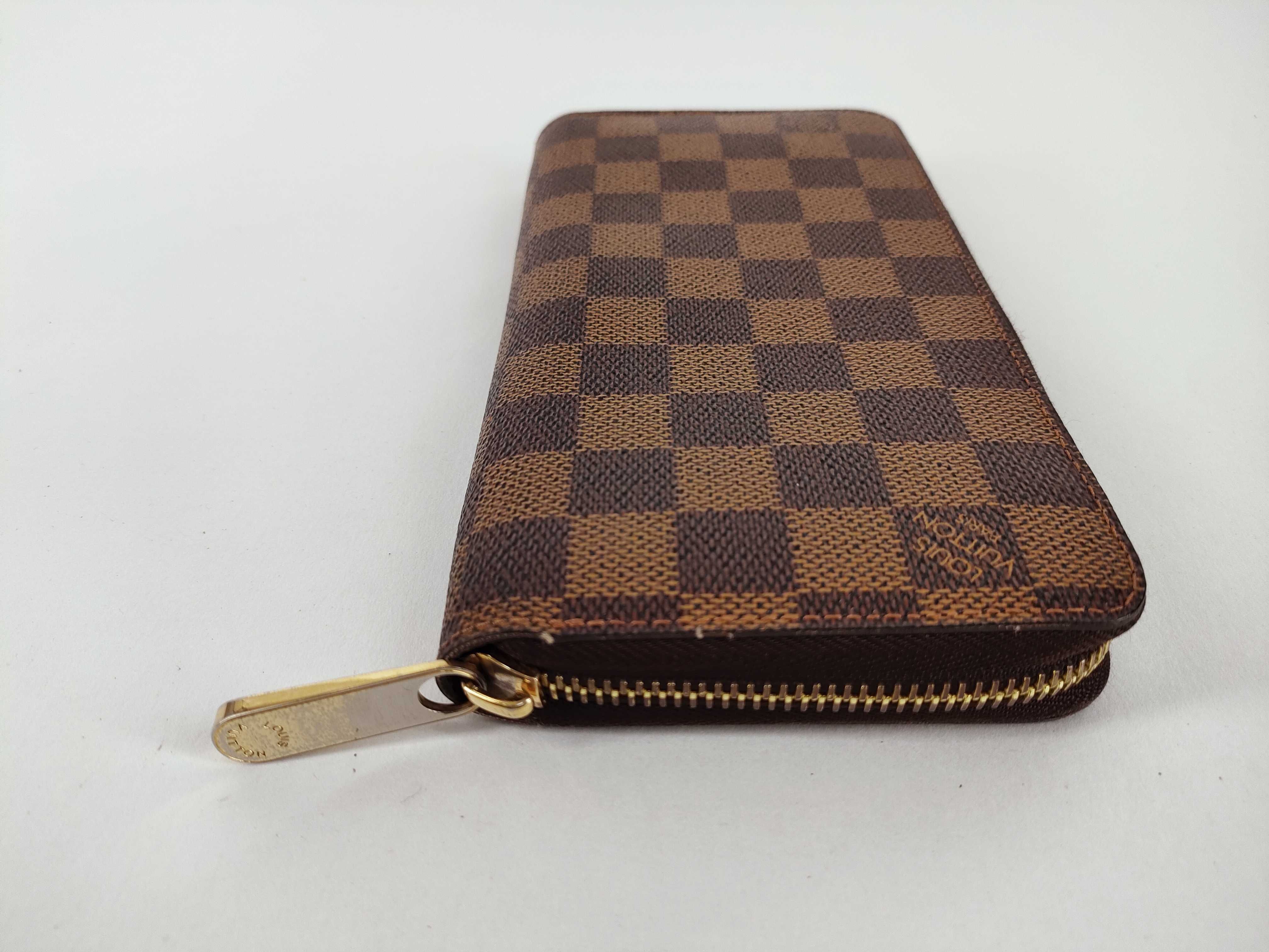 Damier Zipper Wallet — view 6