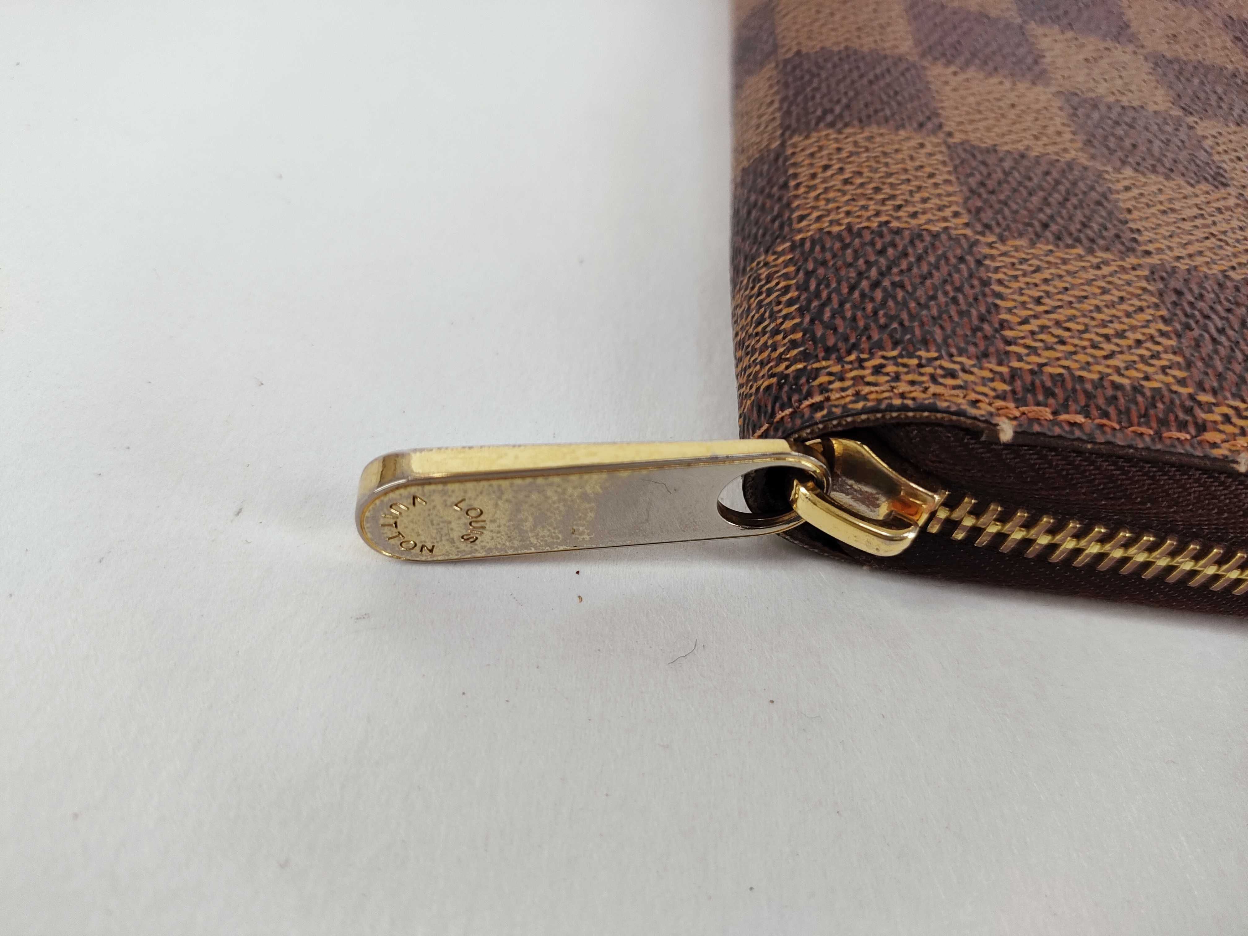 Damier Zipper Wallet — view 7