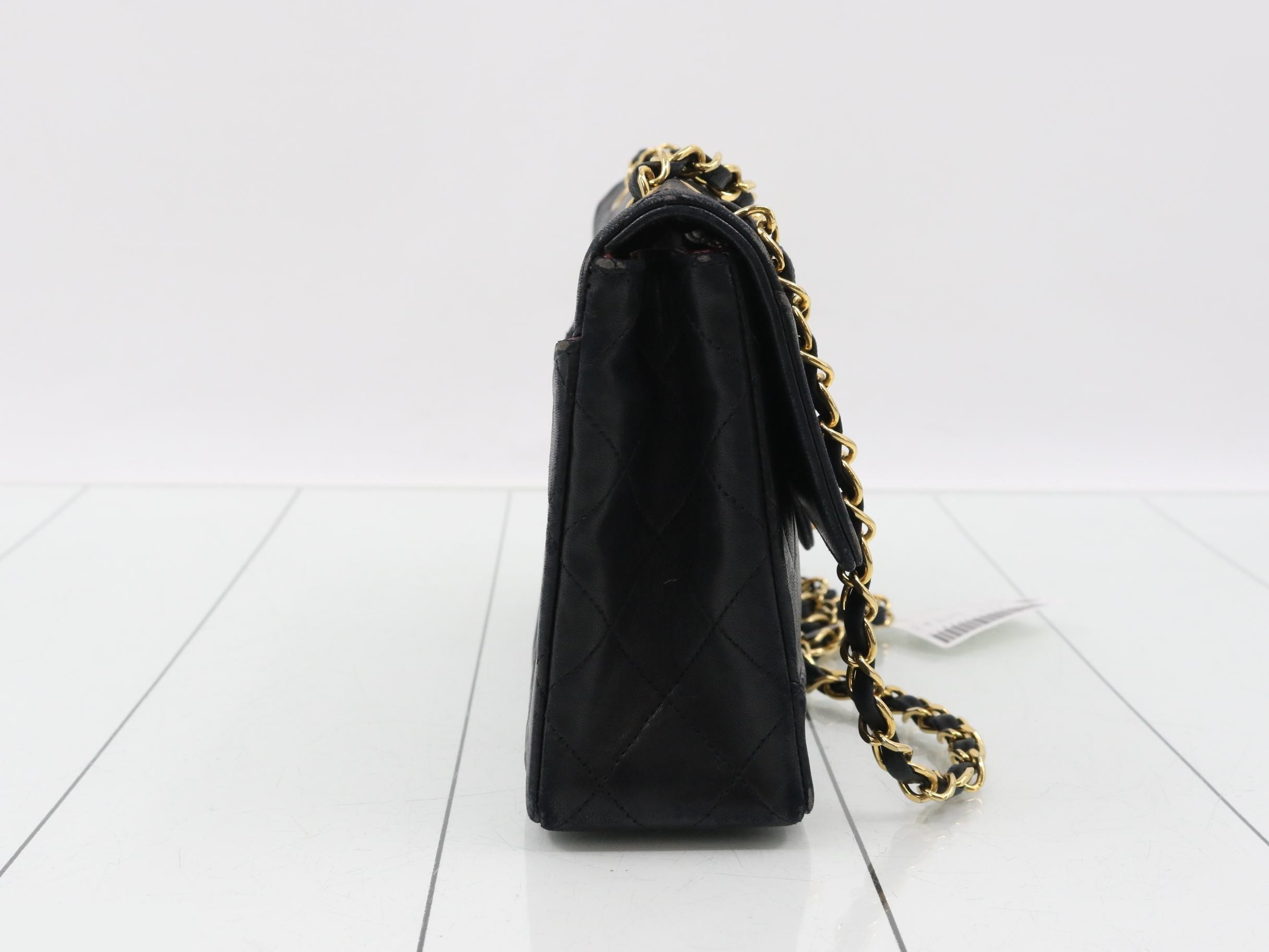 Matelassé Single Flap Double Chain Shoulder Bag — view 4