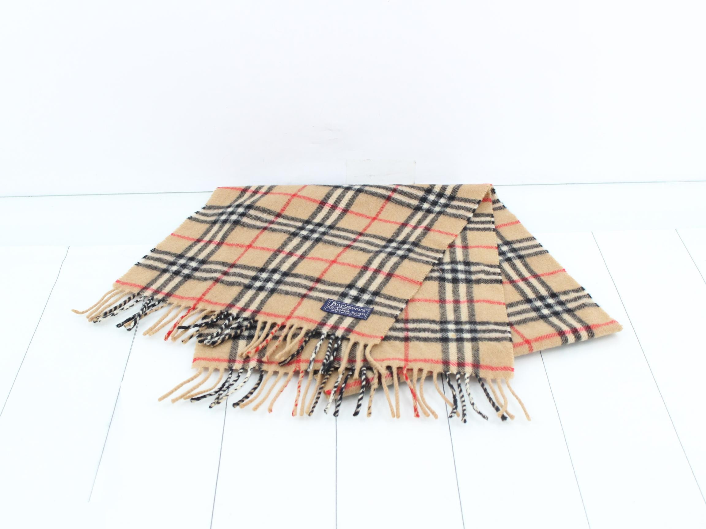 Other lines: Small items, accessories, and scarves — view 2