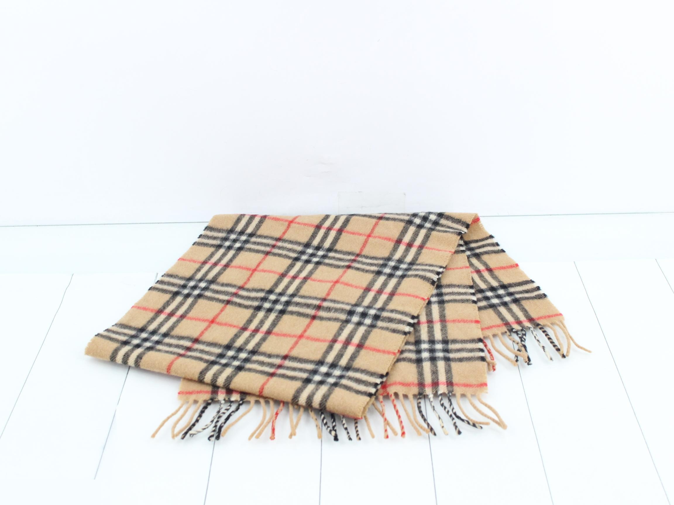 Other lines: Small items, accessories, and scarves — view 3