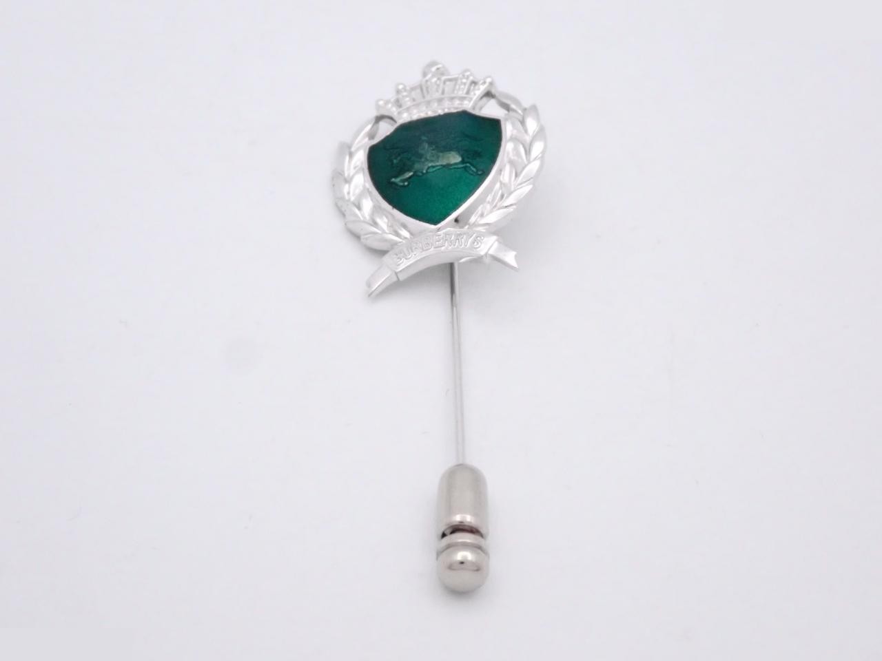 Burberrys pin brooch