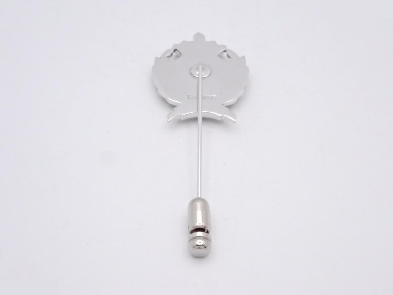 Burberrys pin brooch — view 2