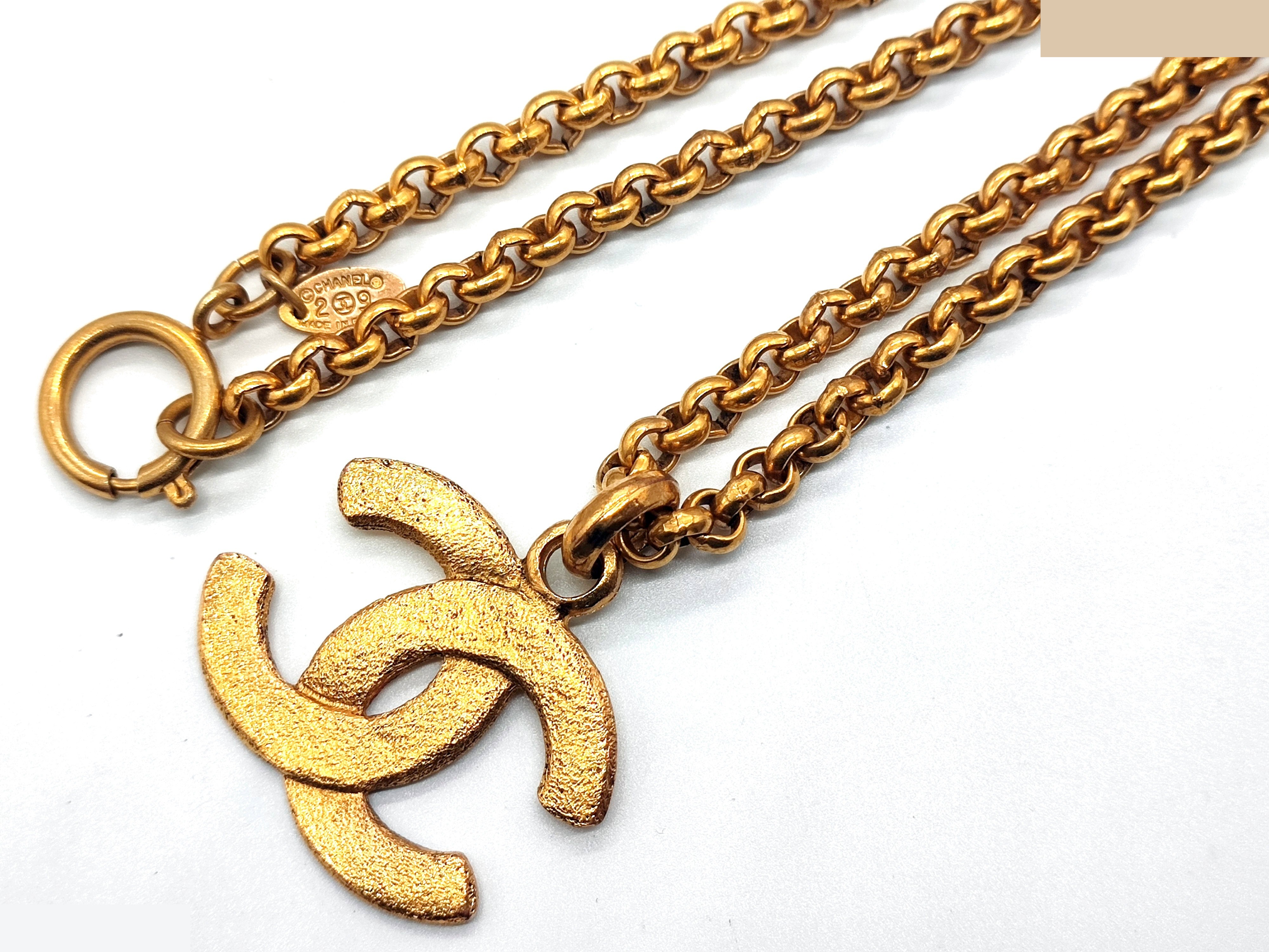 Coco Mark Necklace 29 — view 10