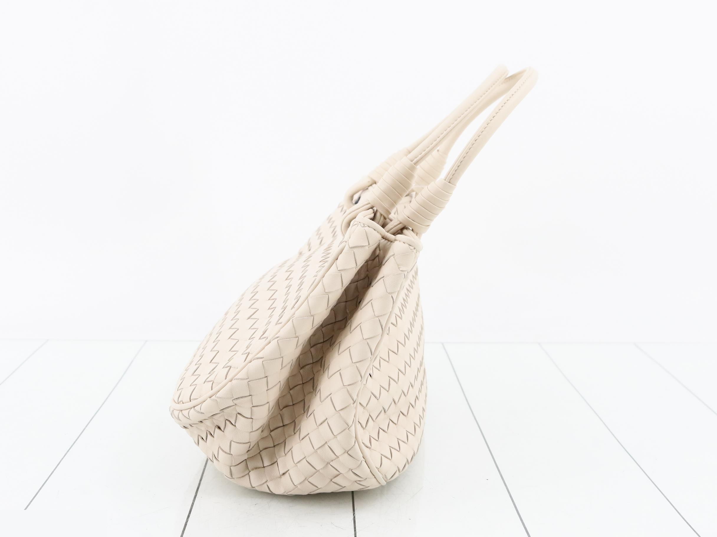 Intrecciato (bag) / Handbag — view 3