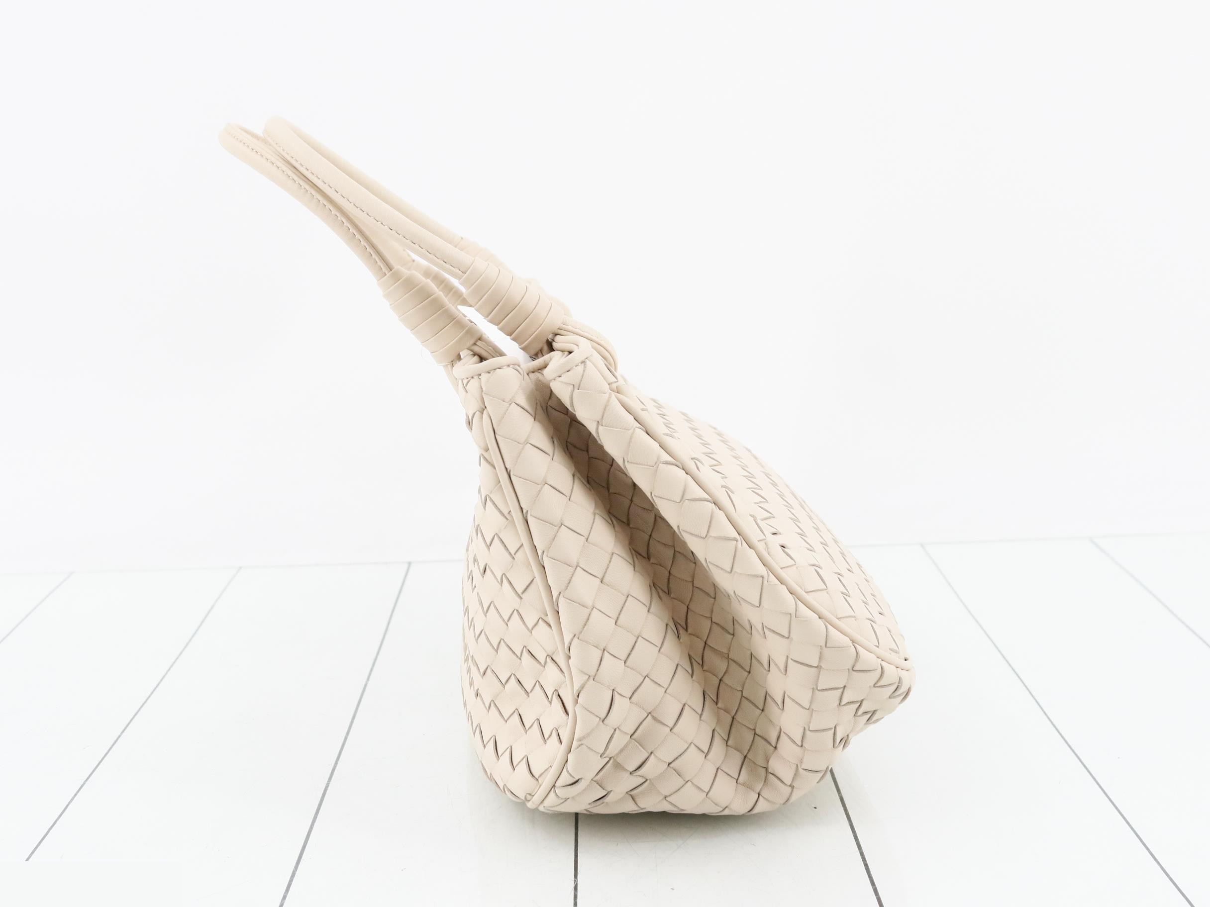 Intrecciato (bag) / Handbag — view 4