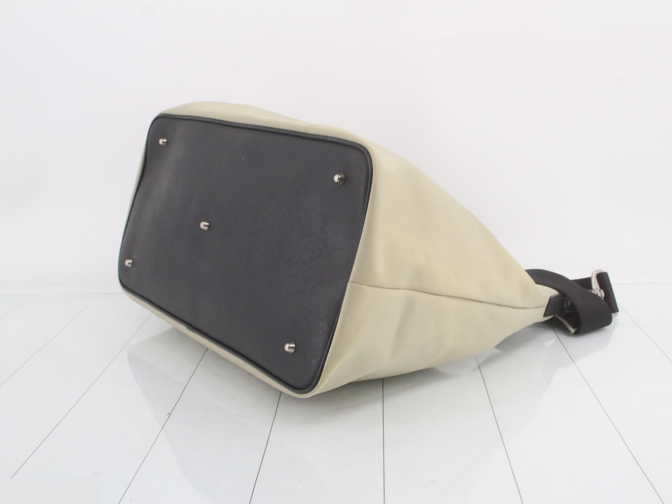 Nylon logo plate shoulder bag — view 6