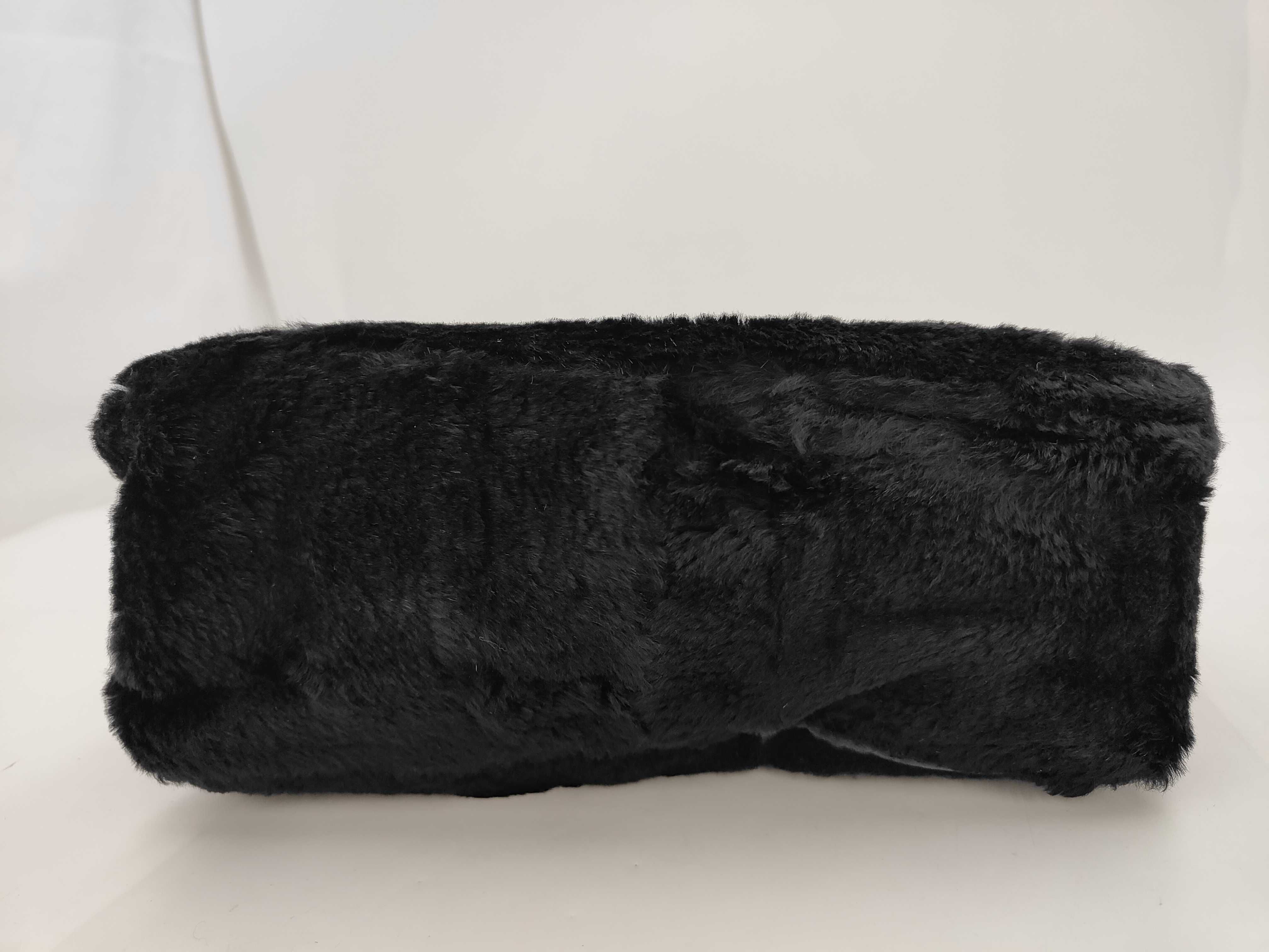 Mamma Fendi Fur Mamma Bucket Shoulder Bag — view 8