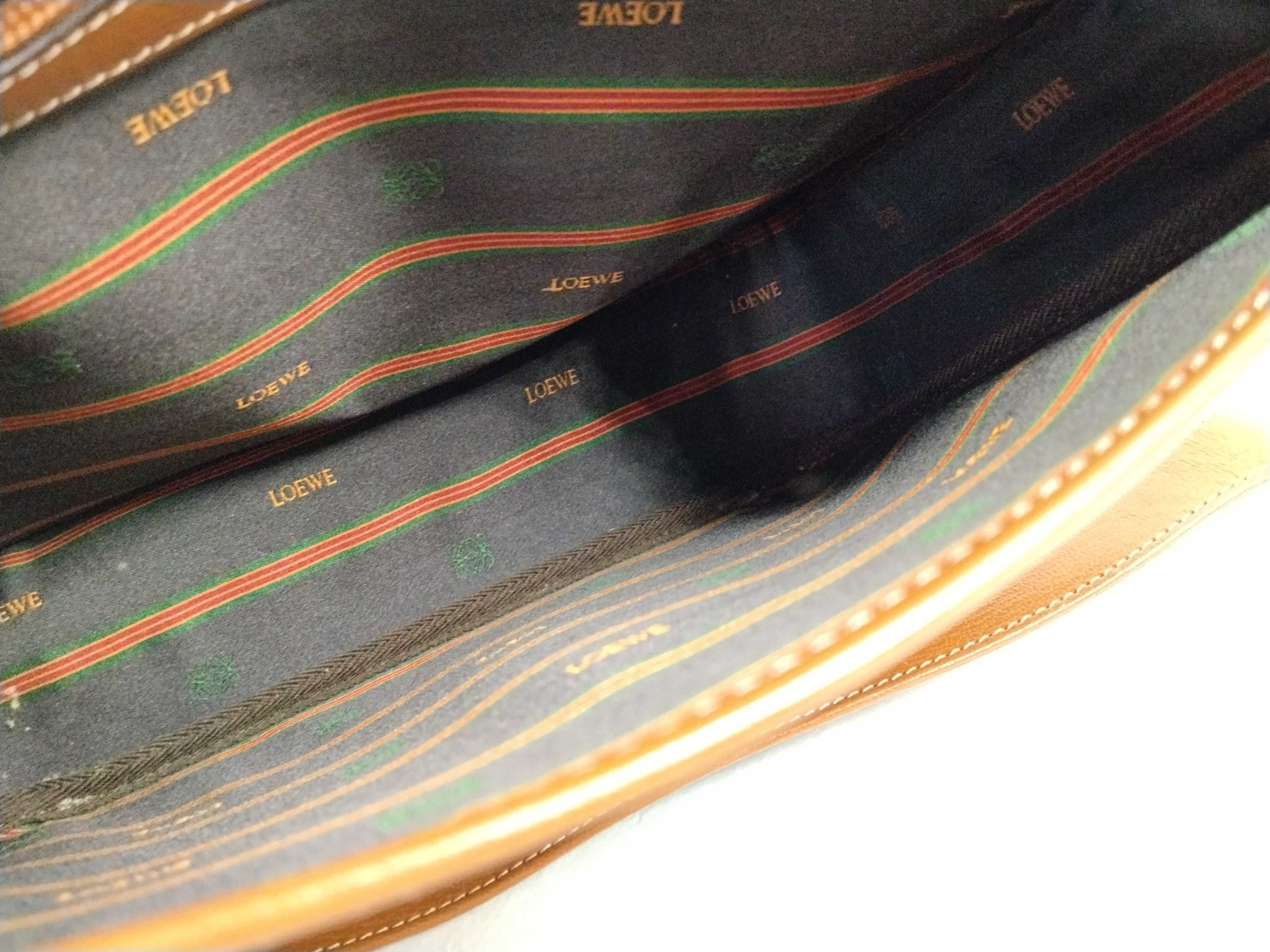 Velázquez Flap Shoulder Bag — view 11