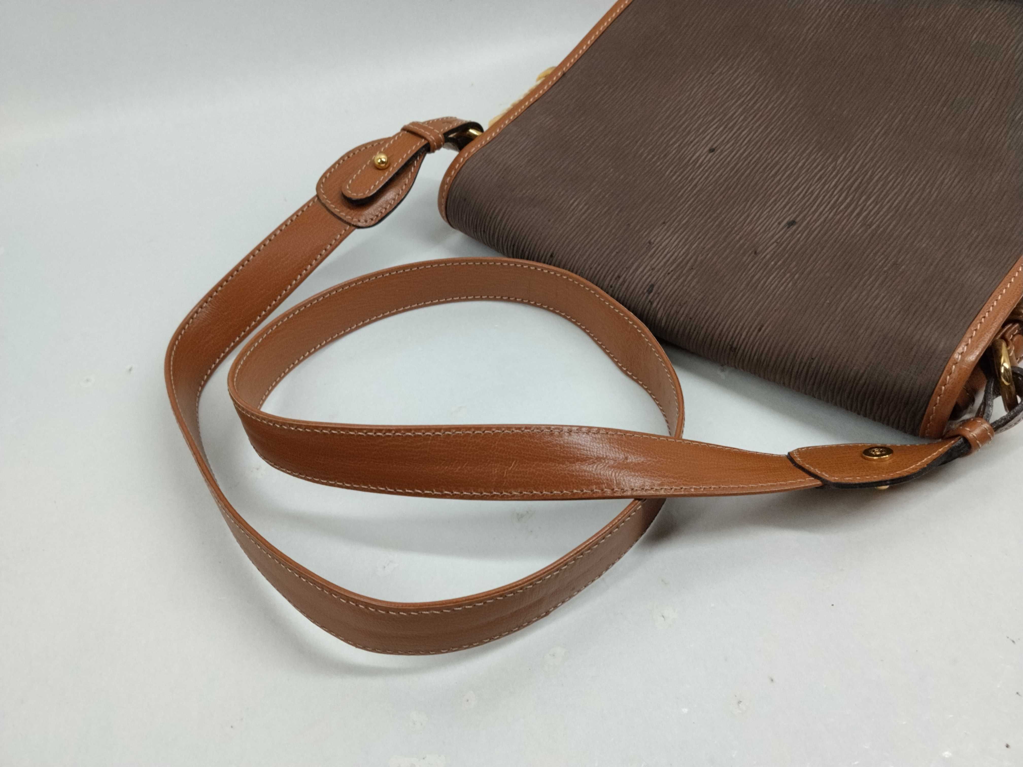 Velázquez Flap Shoulder Bag — view 6