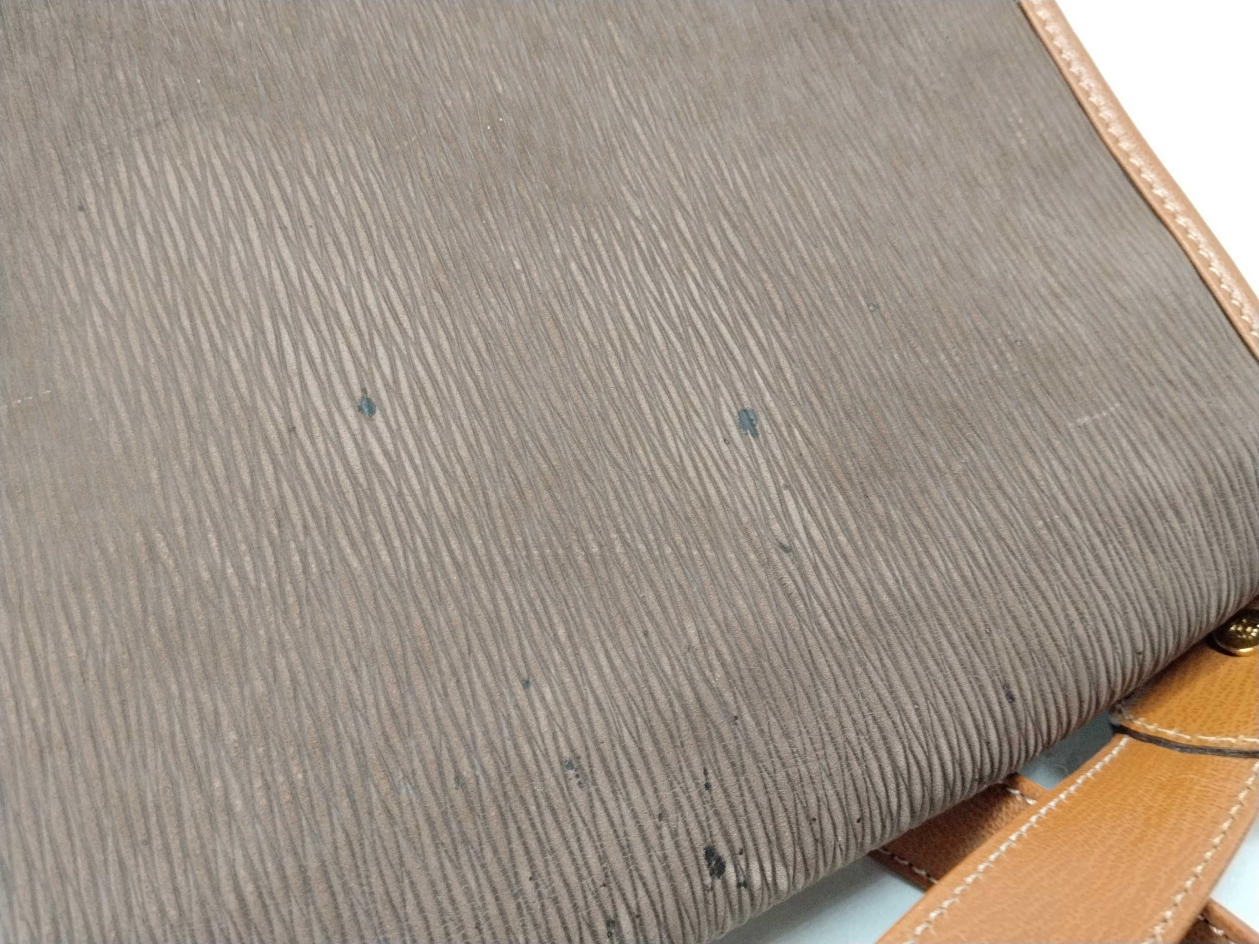 Velázquez Flap Shoulder Bag — view 8