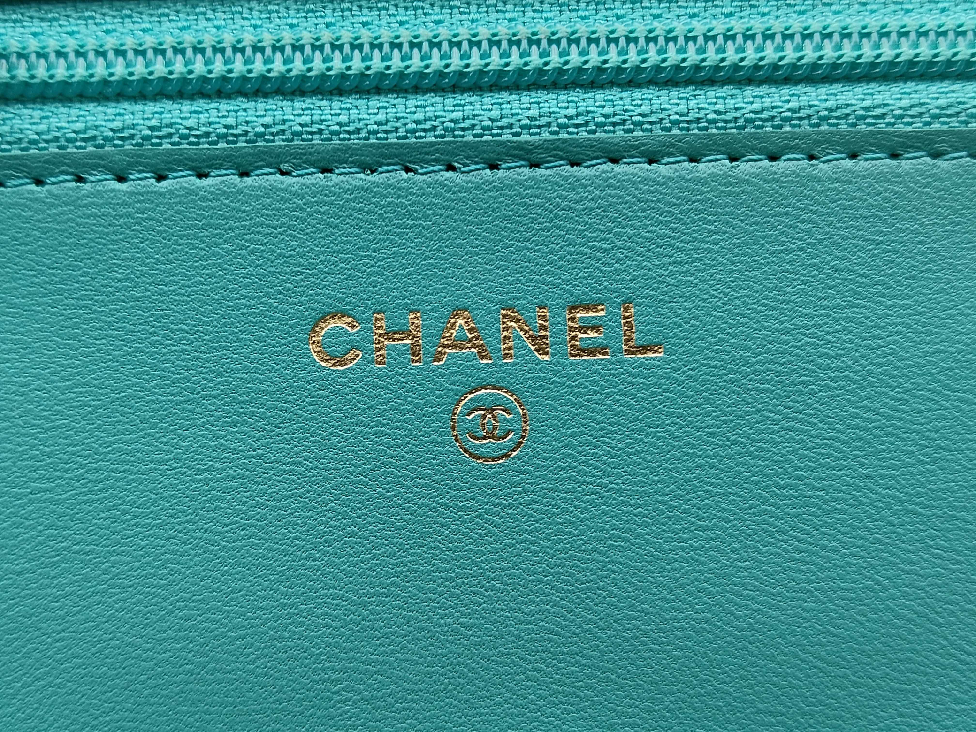 Matelassé Chain Wallet Shoulder Bag — view 5