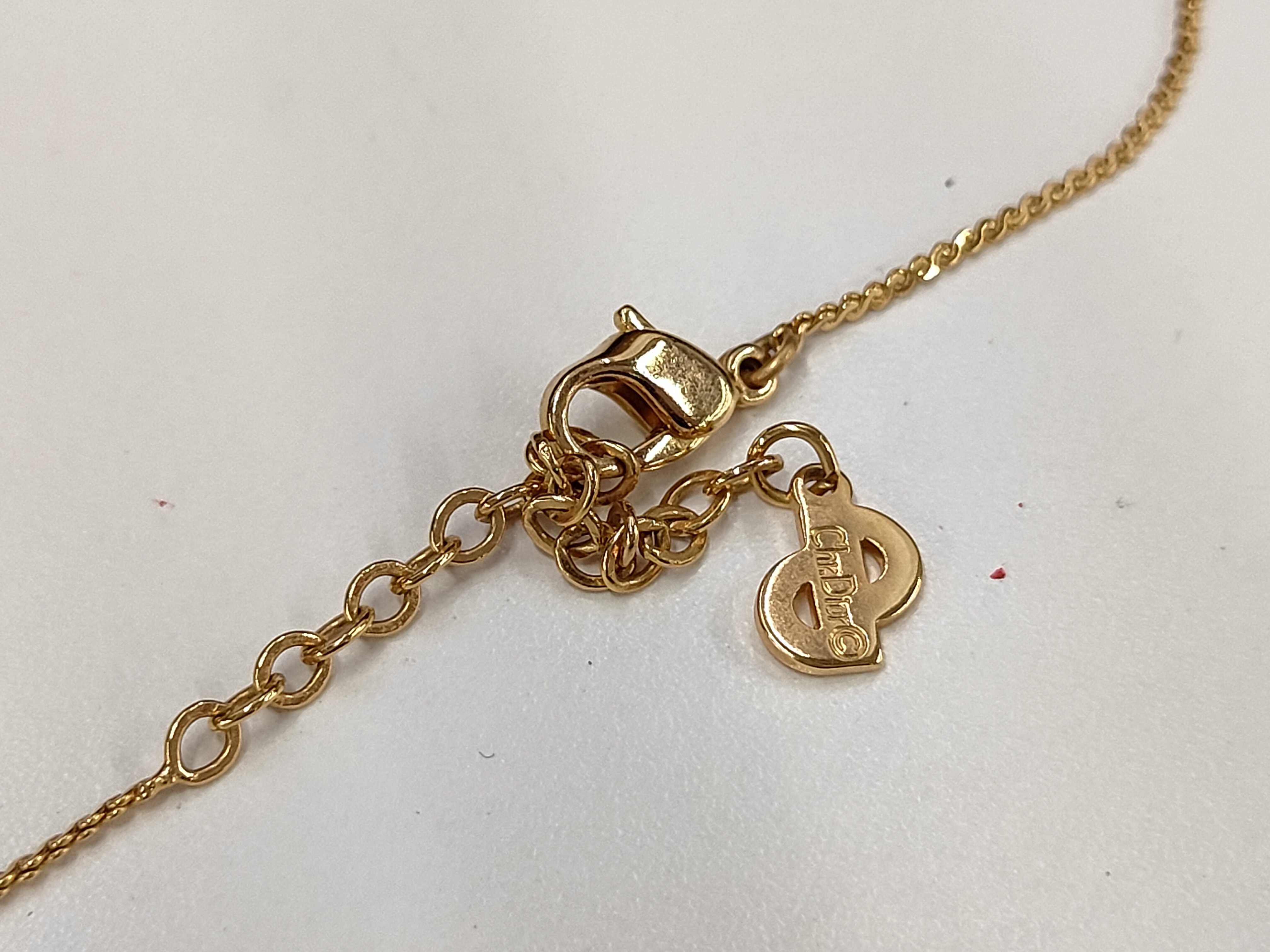 necklace — view 4