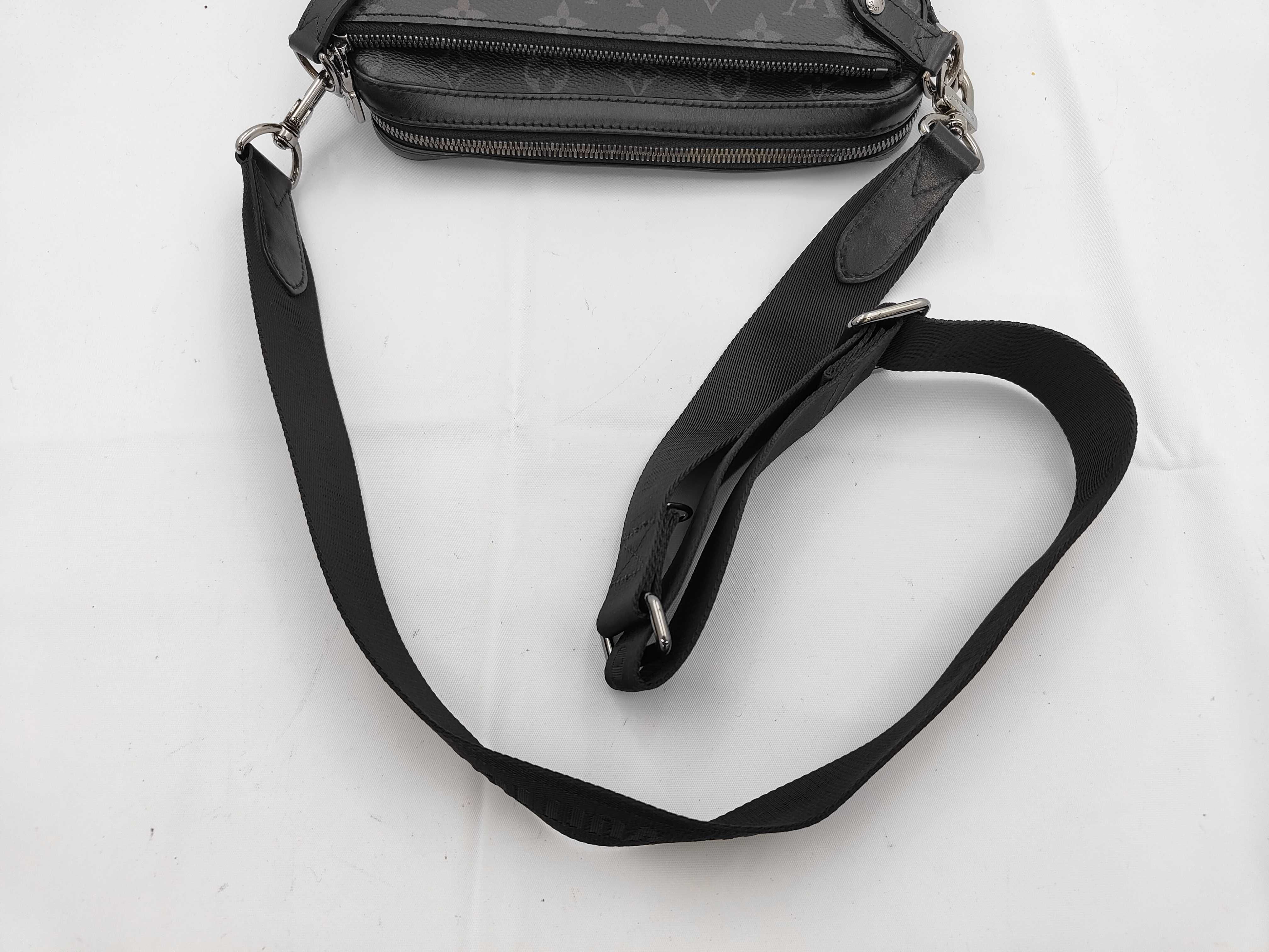 Trio Messenger M69443 RFID Shoulder Bag — view 3