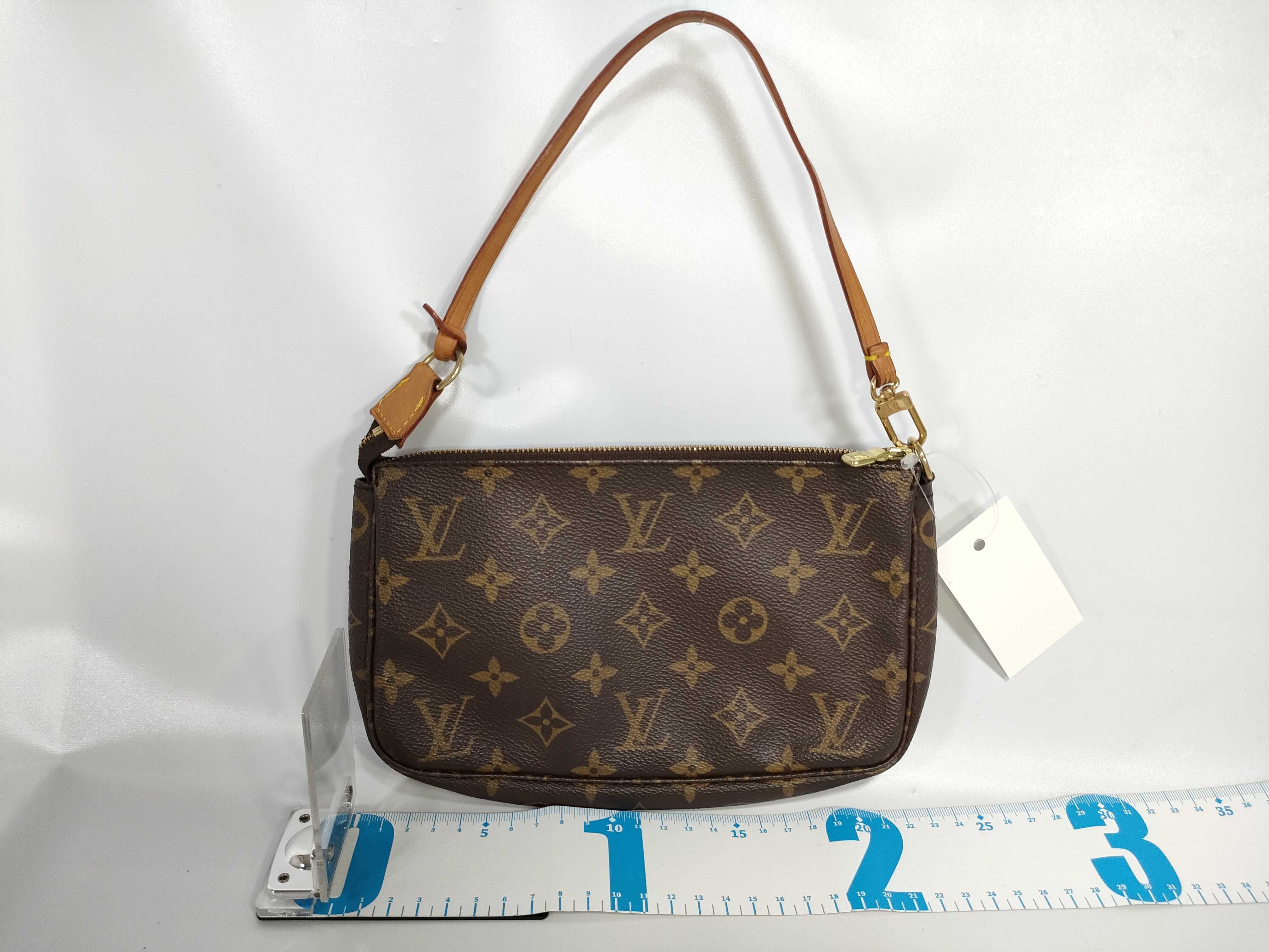 Monogram Accessoires Pouch — view 2