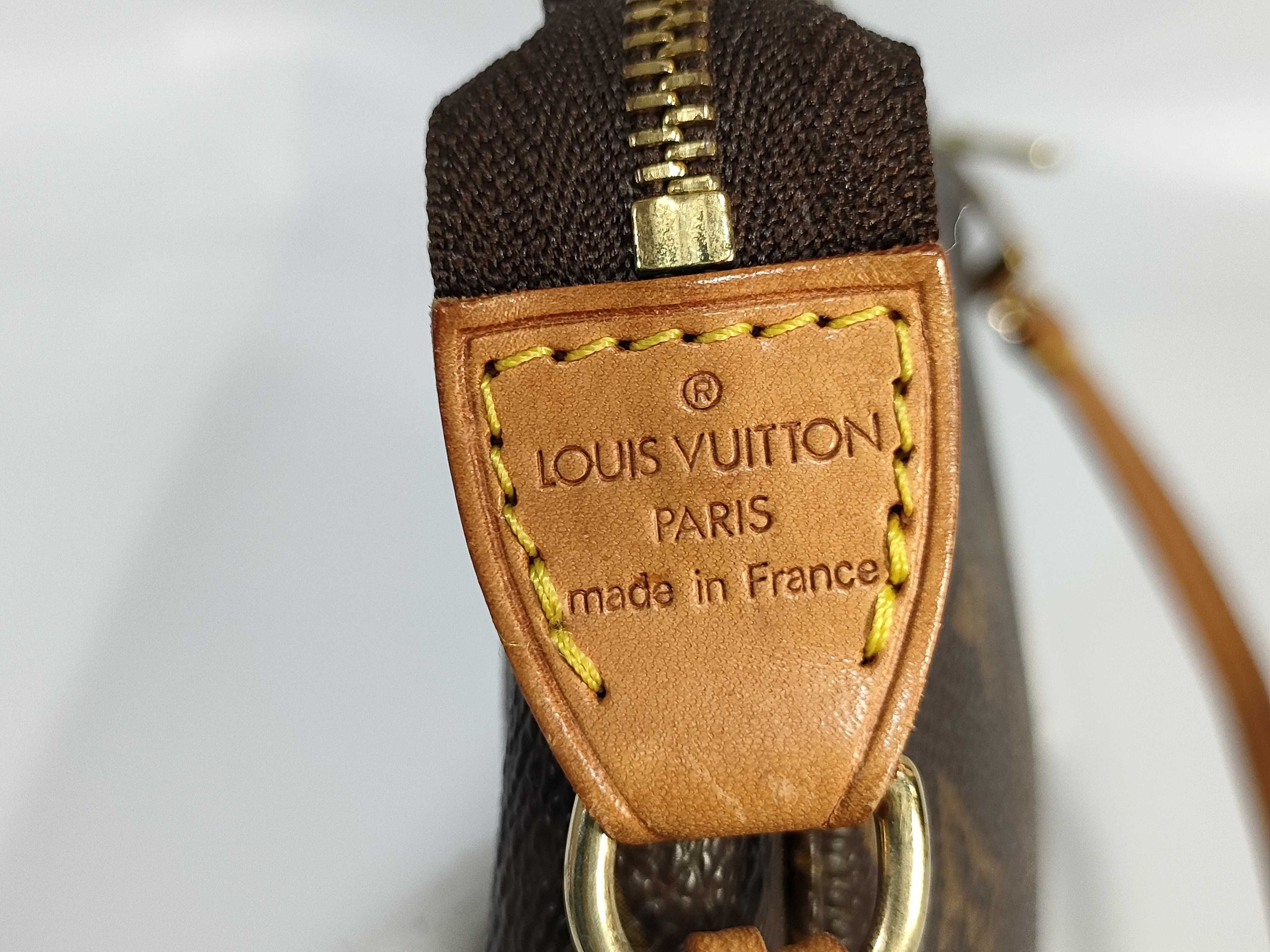Monogram Accessoires Pouch — view 13