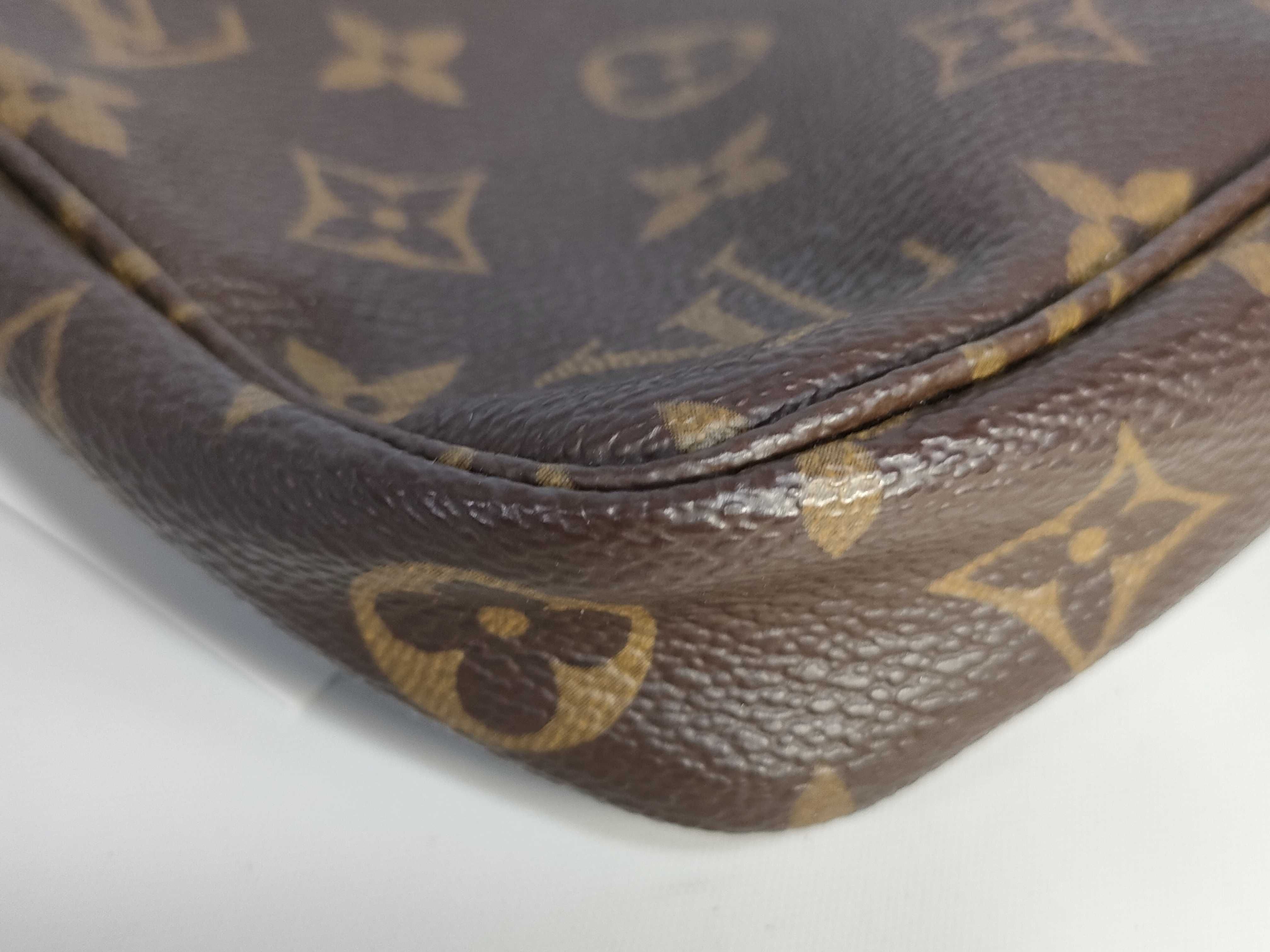Monogram Accessoires Pouch — view 6