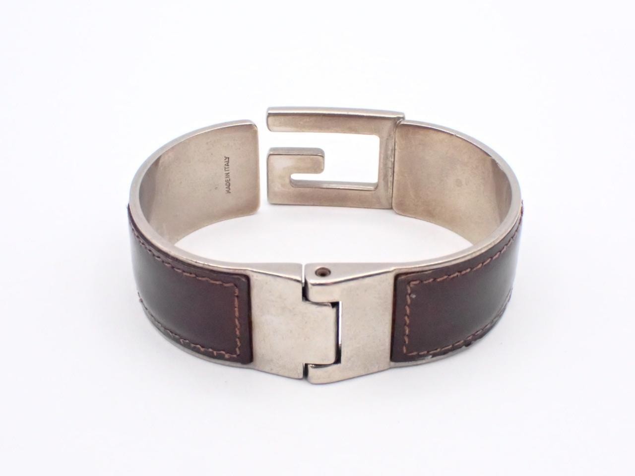 G-logo bangle, enamel, wrist circumference approximately 17cm — view 2