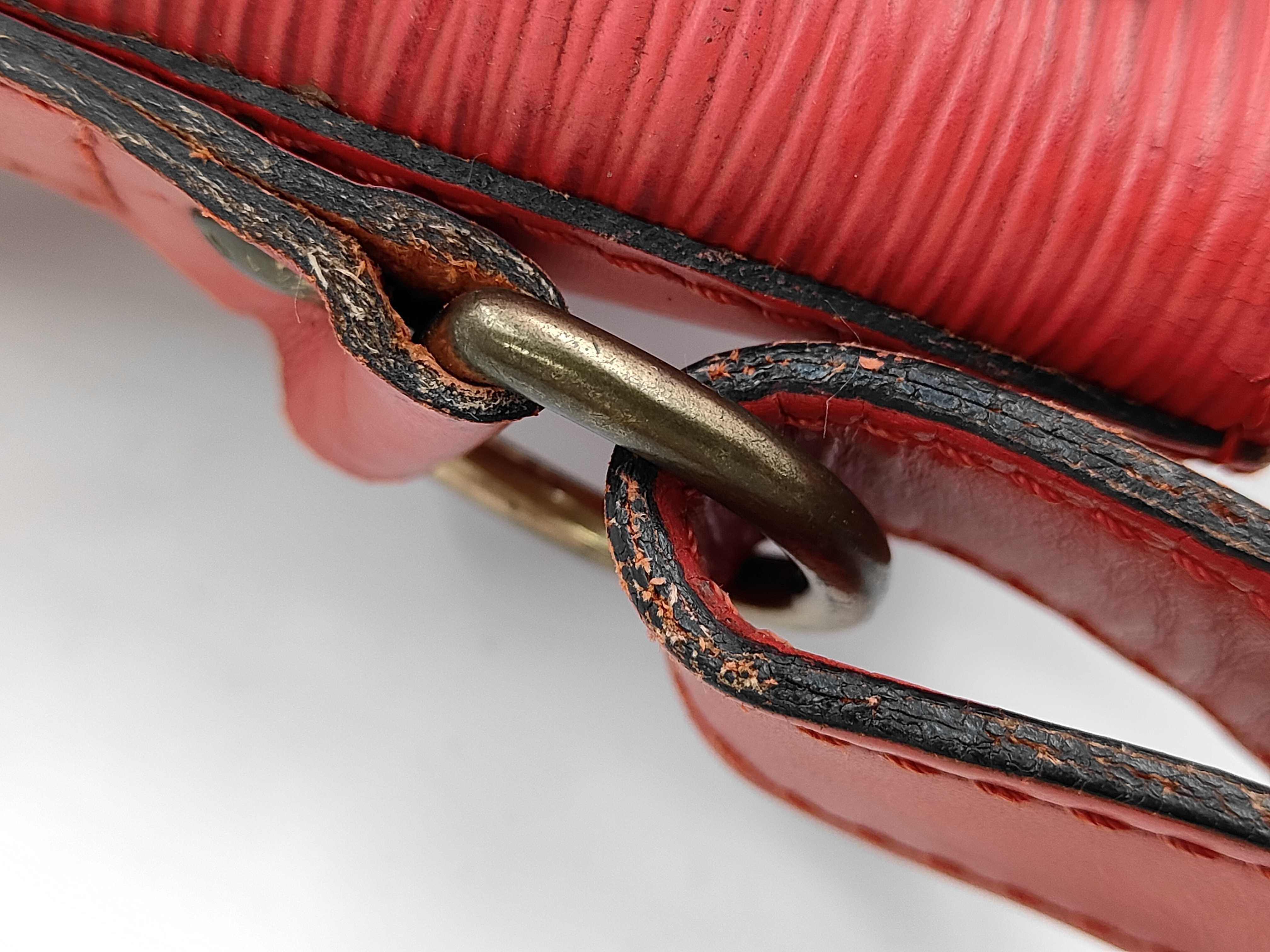 Epi Petit Noé Red Shoulder Bag — view 13